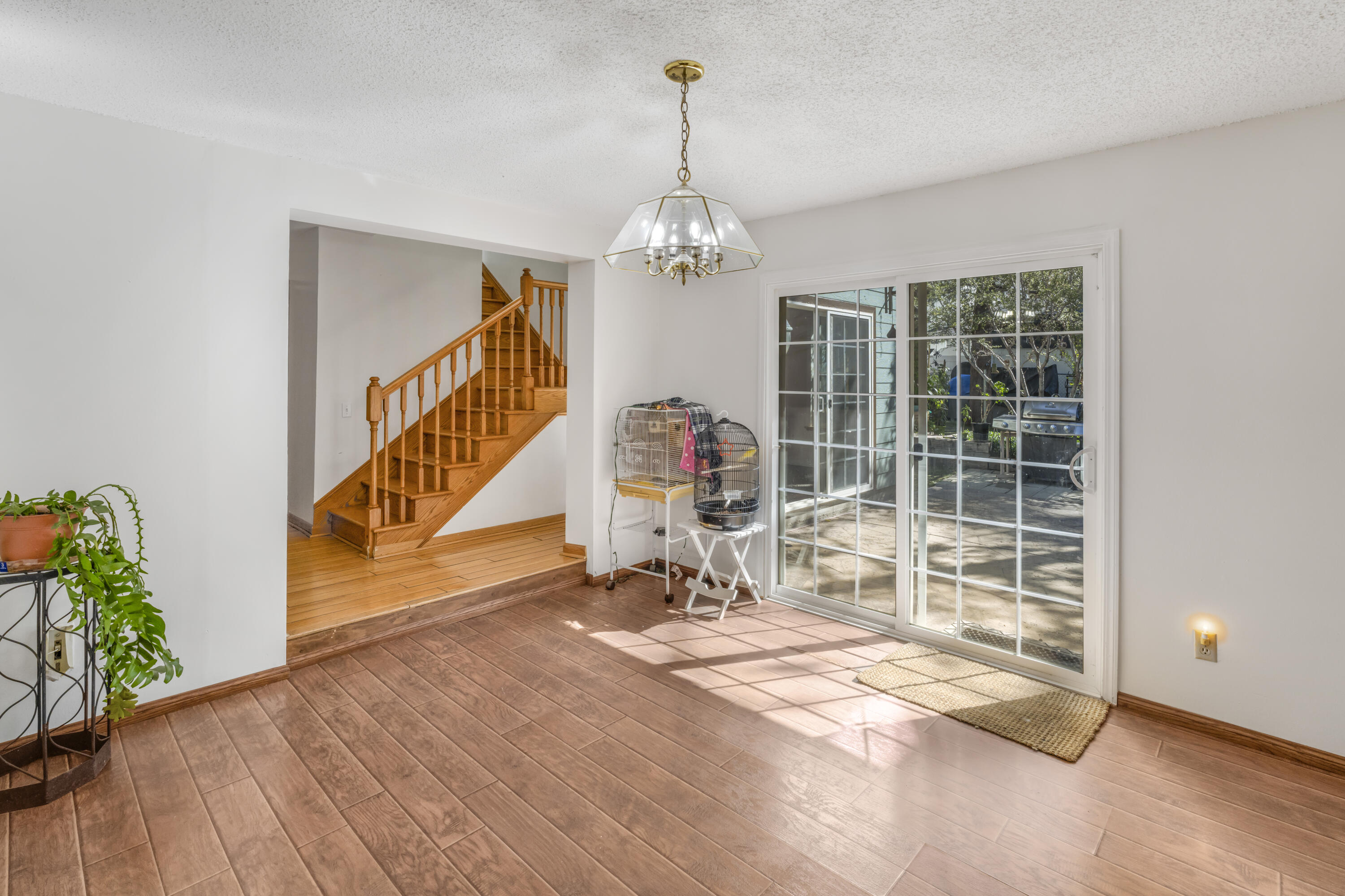 1018 Feather Mountain DR