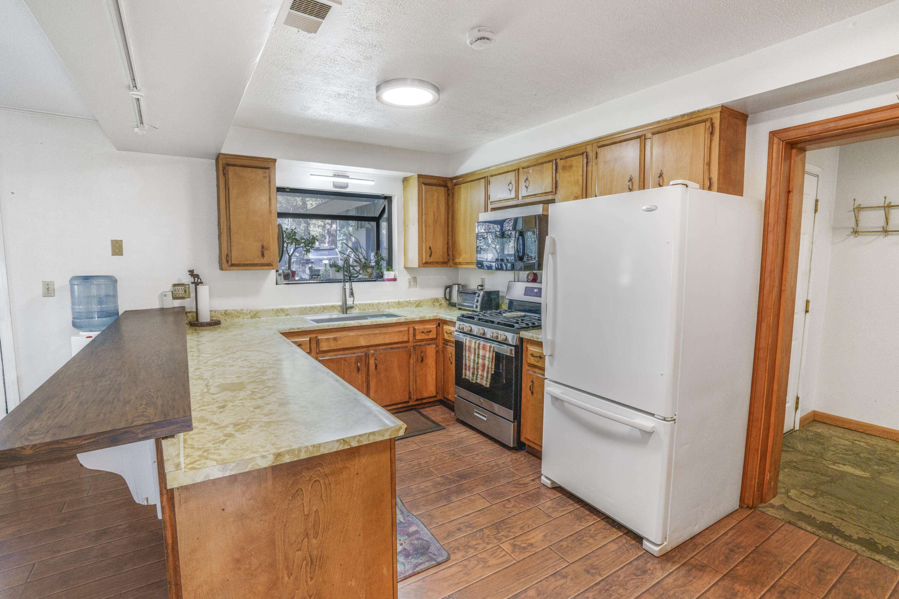 1018 Feather Mountain DR