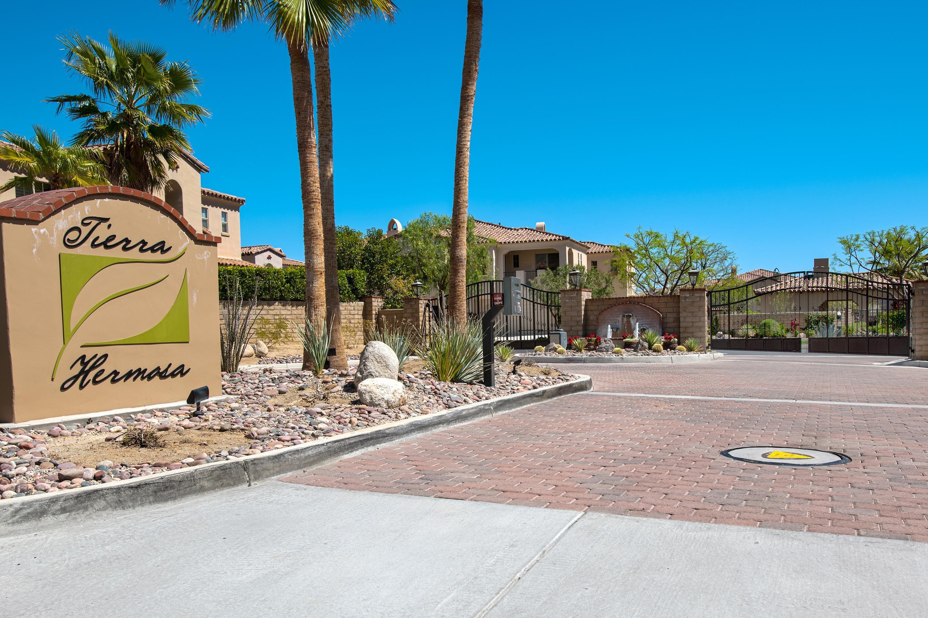 1377 Yermo DR