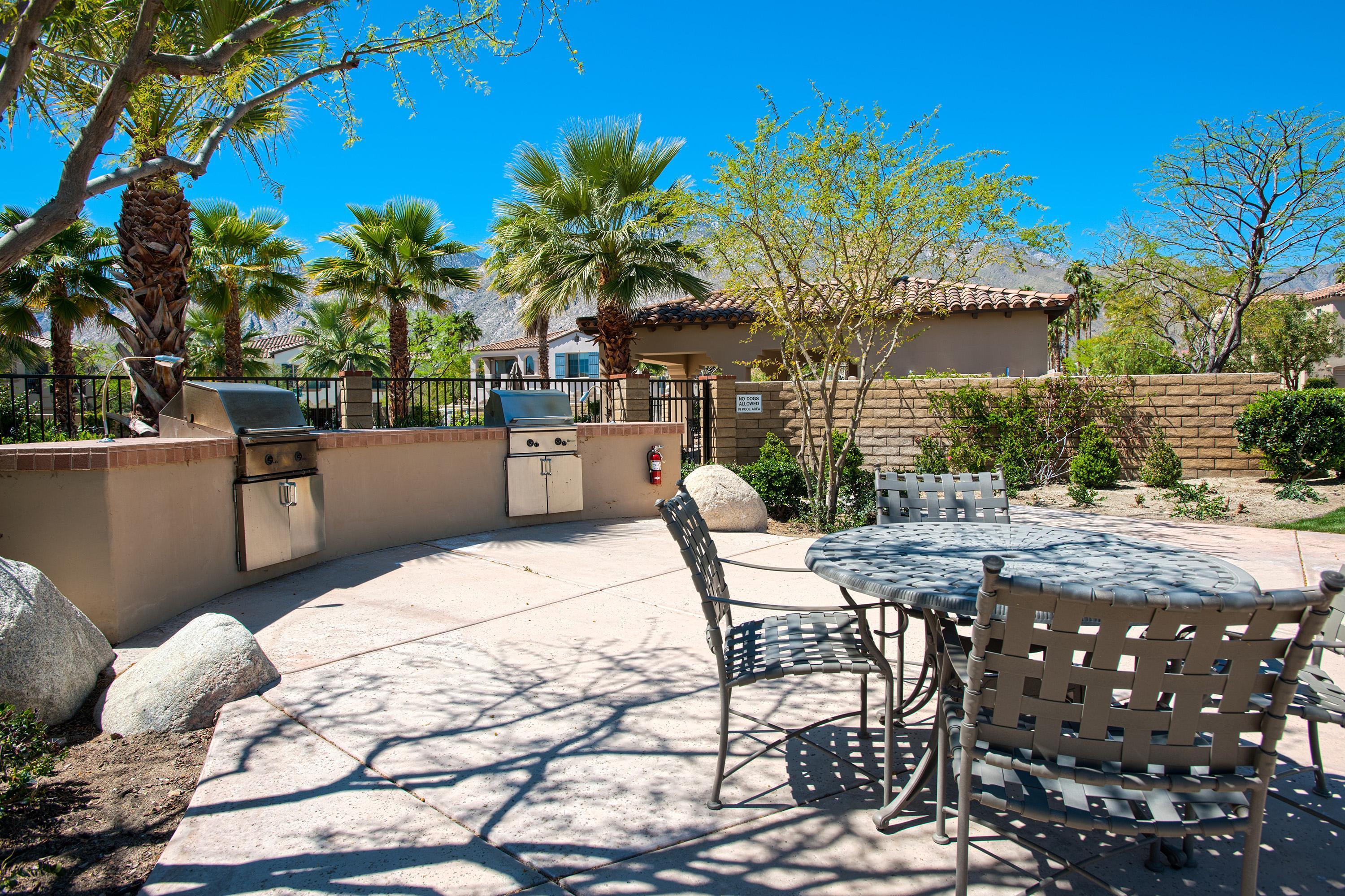 1377 Yermo DR