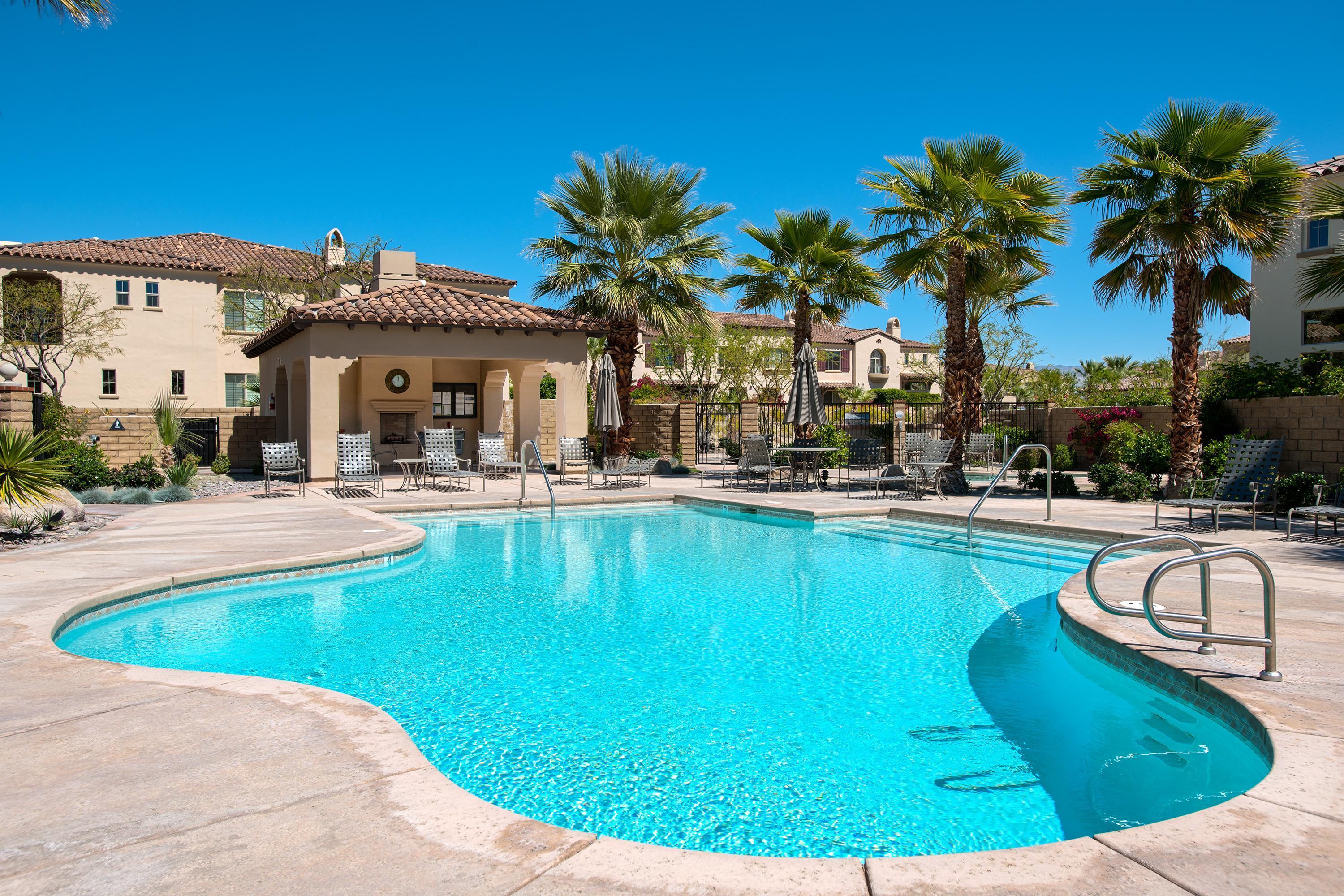 1377 Yermo DR
