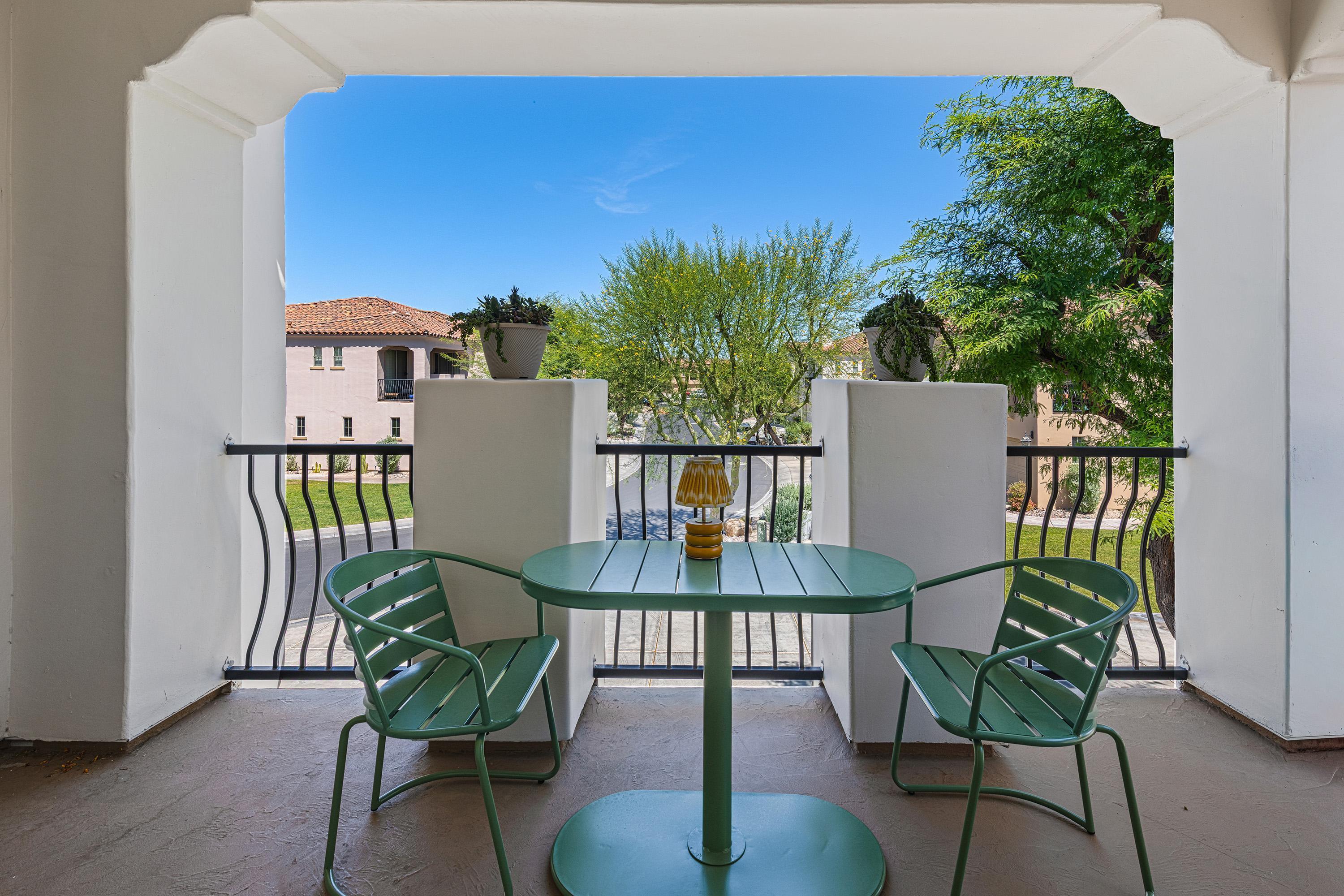 1377 Yermo DR