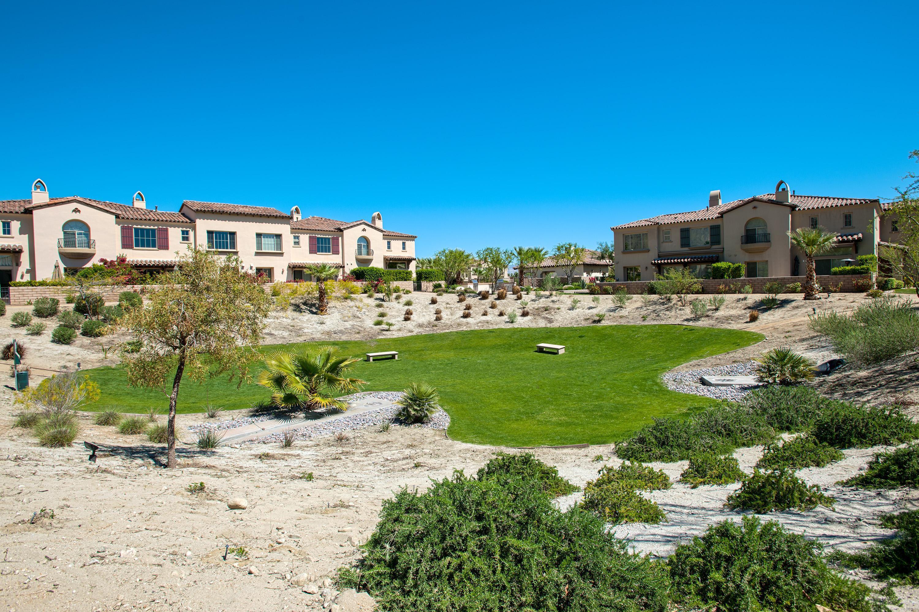 1377 Yermo DR