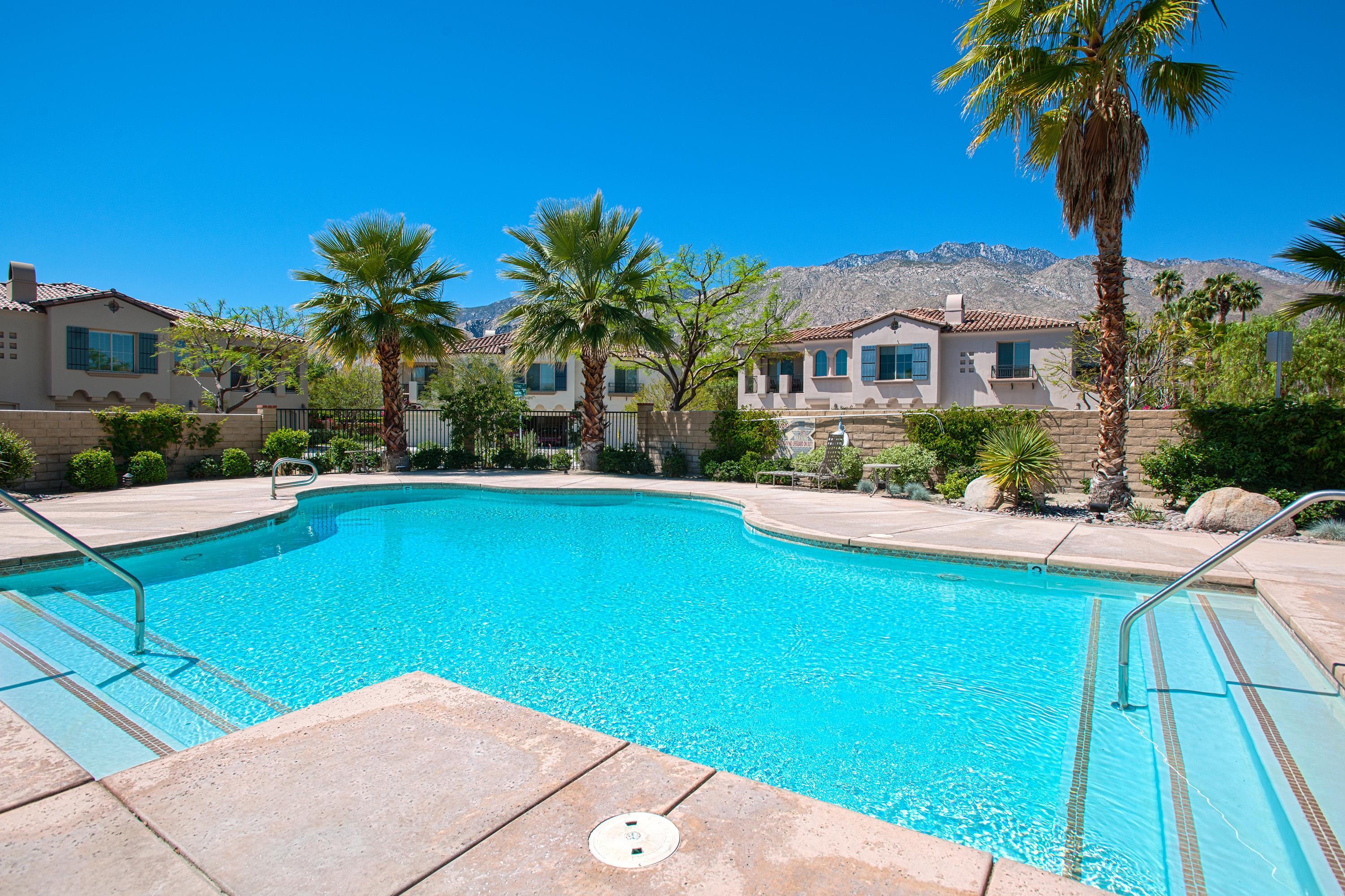 1377 Yermo DR