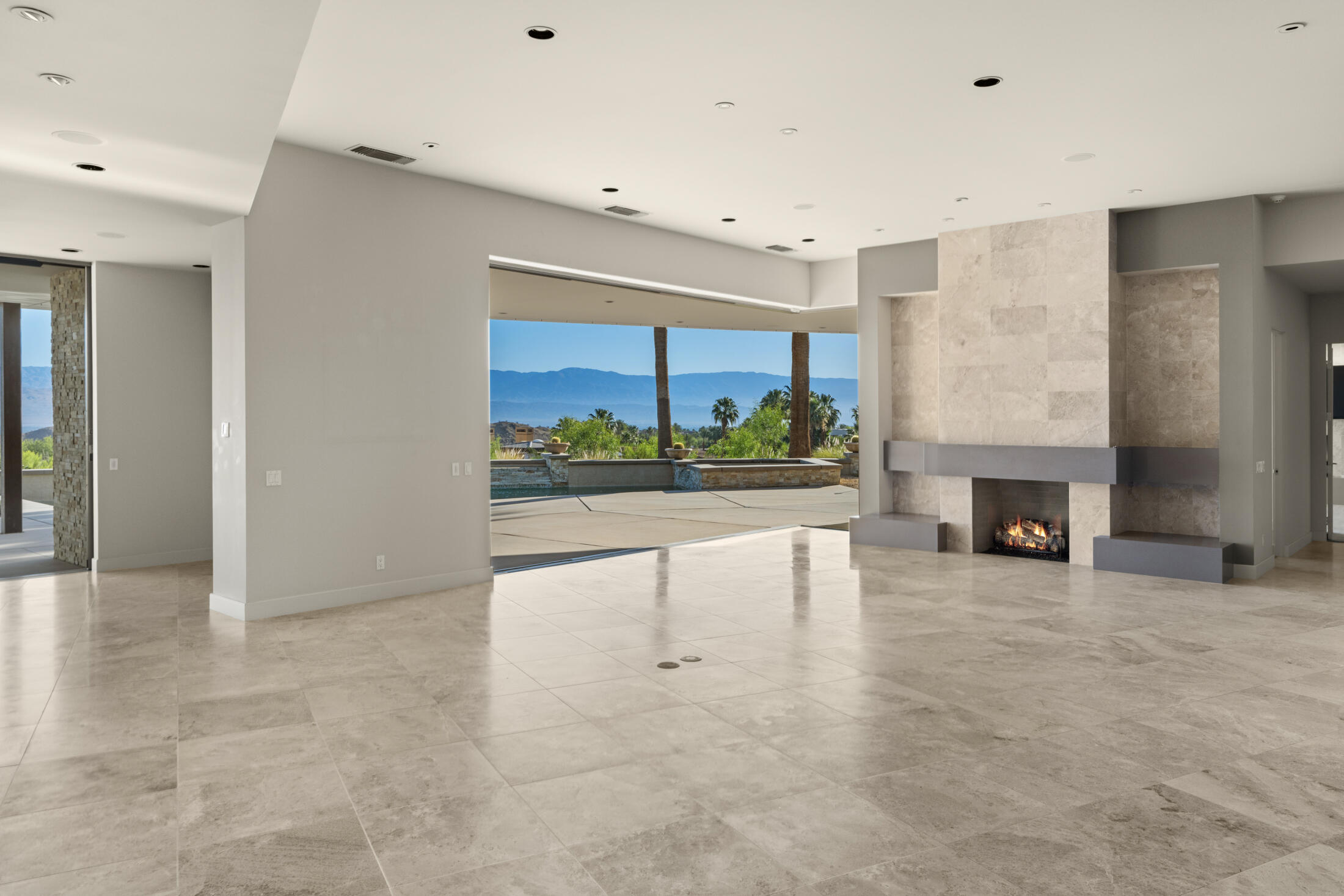 30 Hillcrest DR