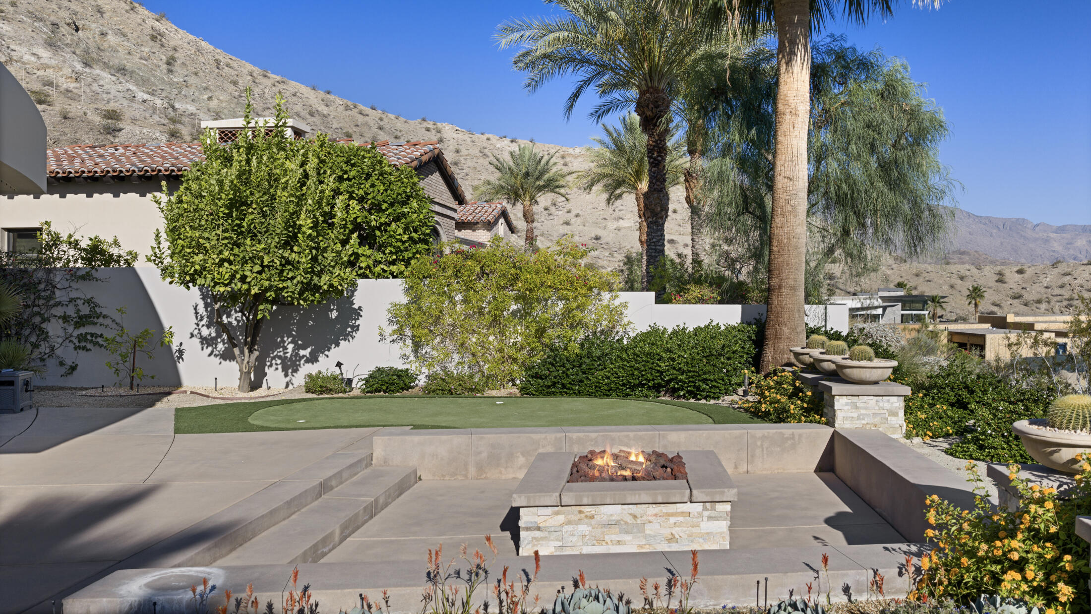 30 Hillcrest DR