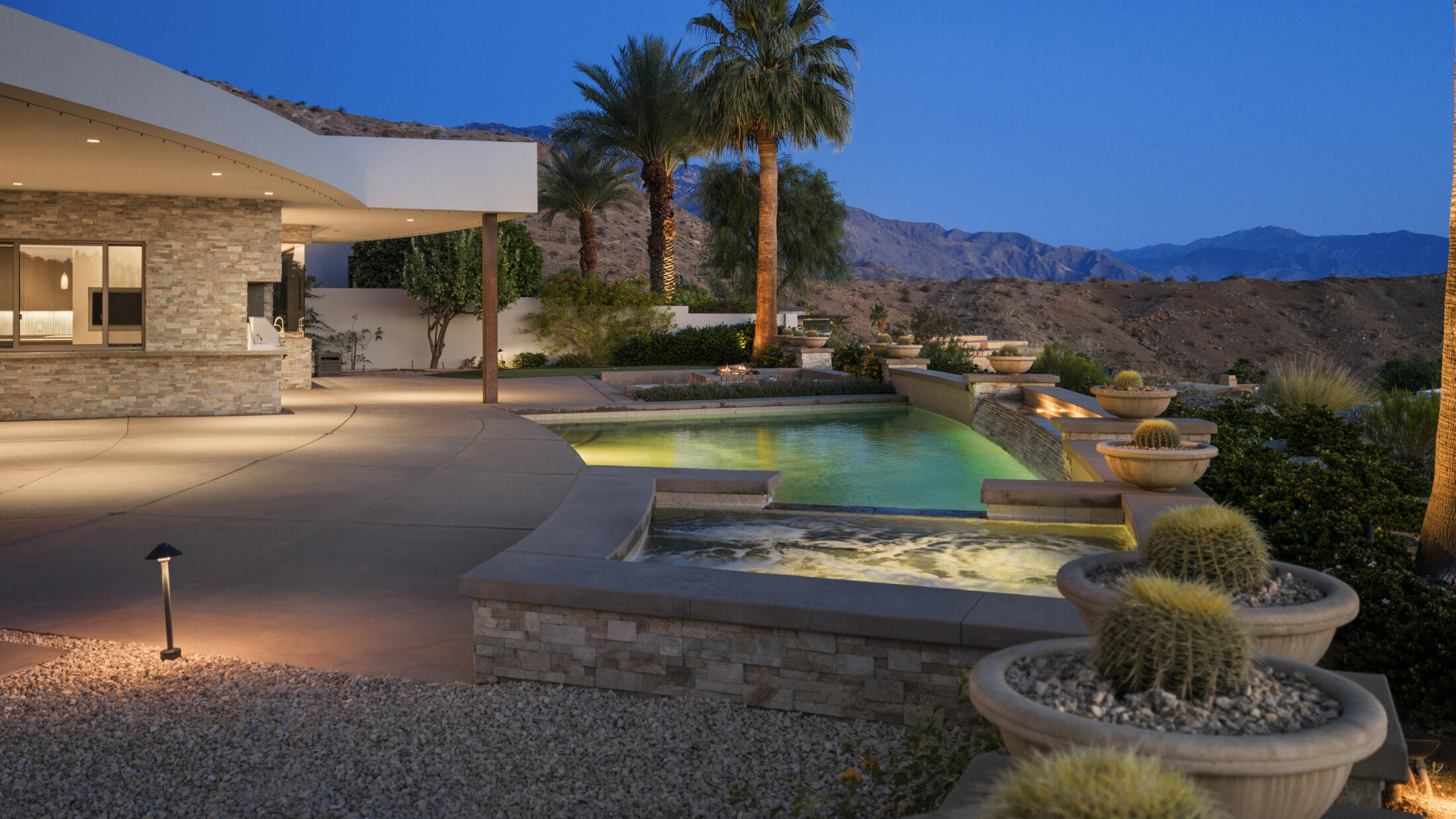 30 Hillcrest DR