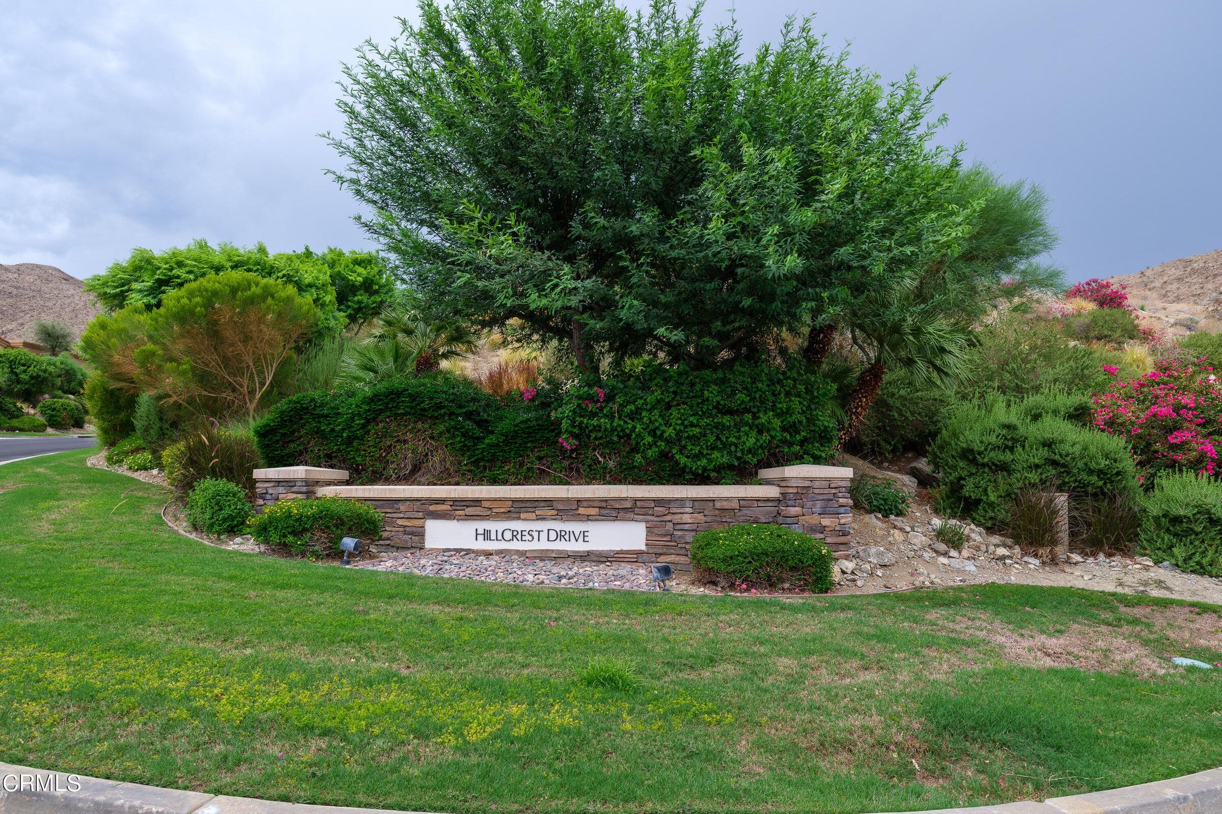 30 Hillcrest DR