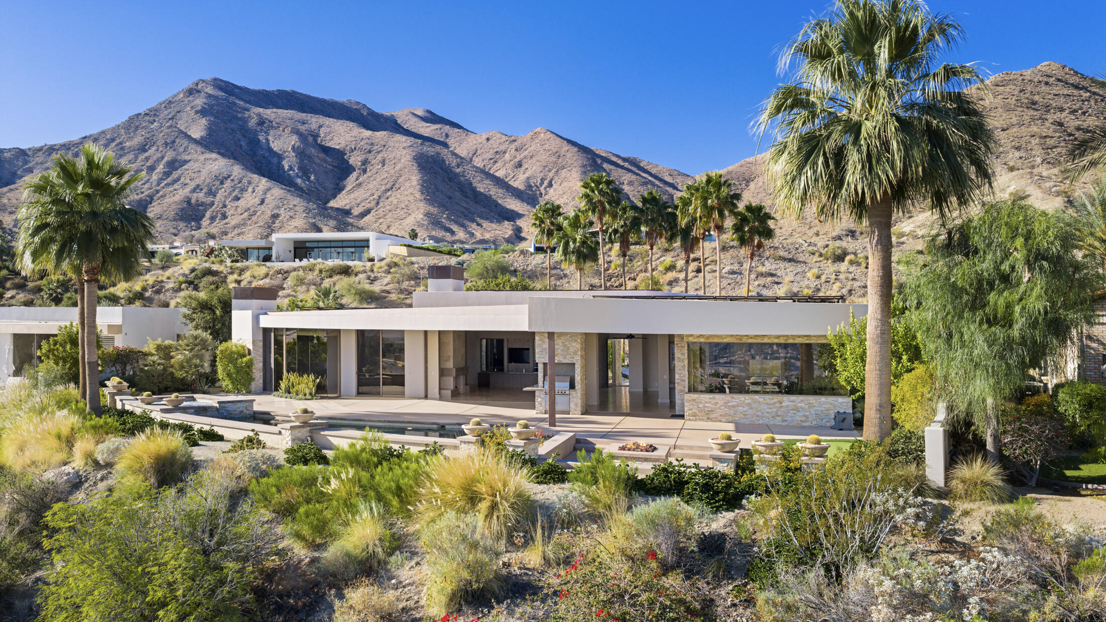 30 Hillcrest DR