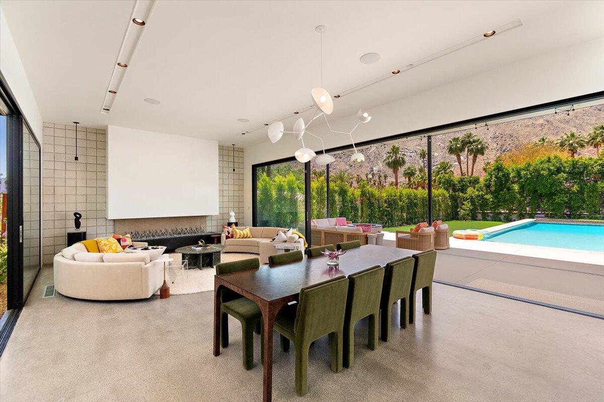 1175 Camino Mirasol