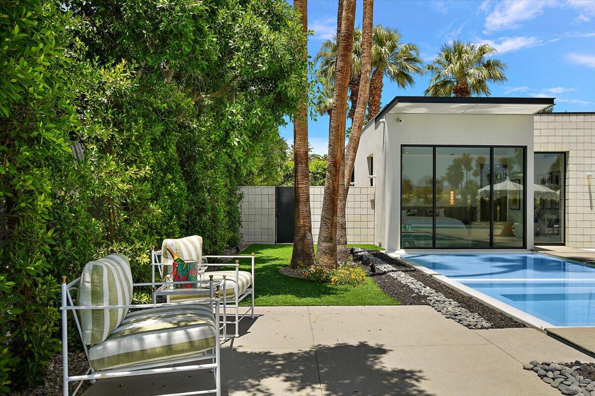 1175 Camino Mirasol