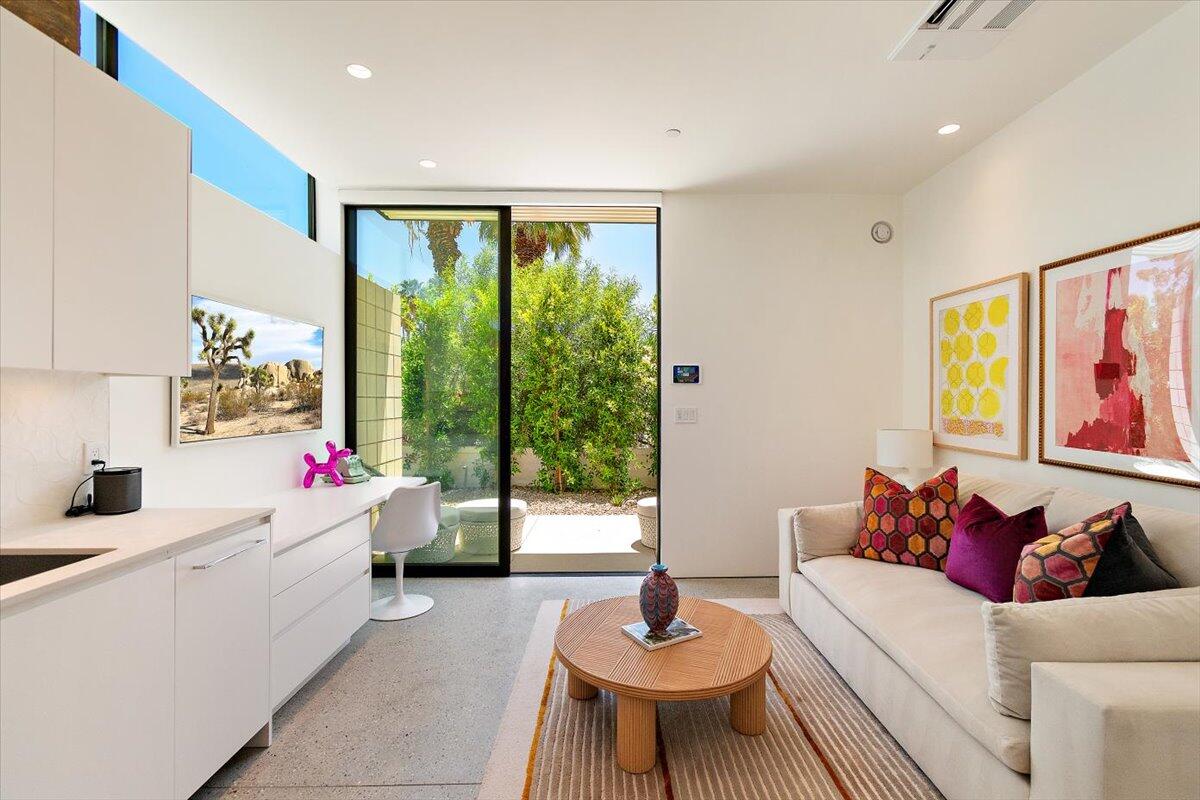 1175 Camino Mirasol