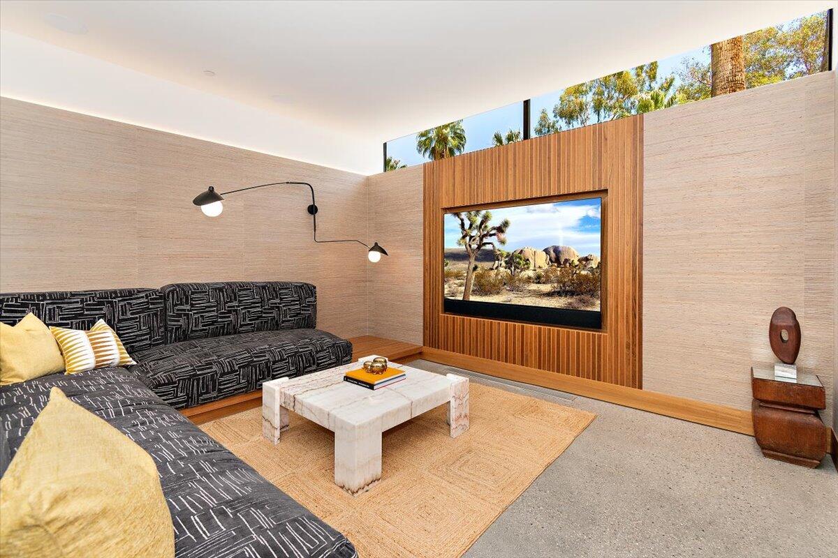 1175 Camino Mirasol