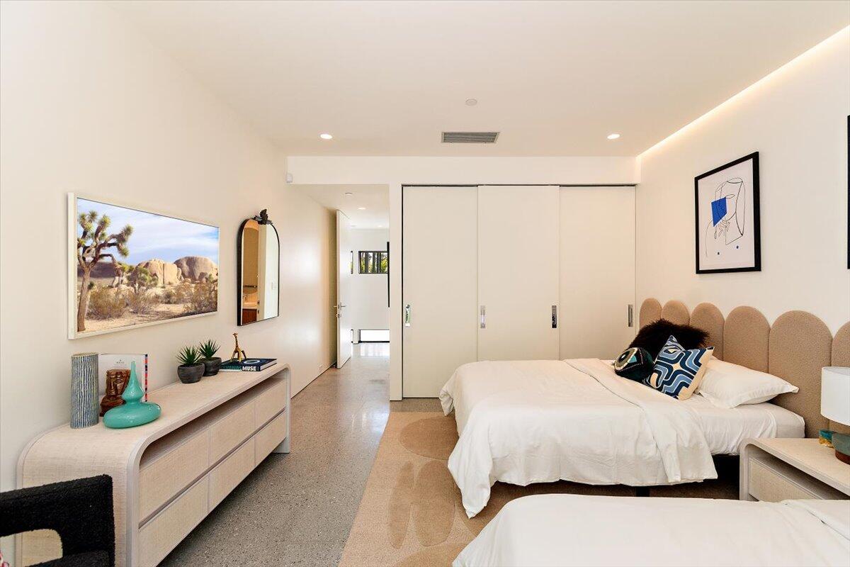1175 Camino Mirasol