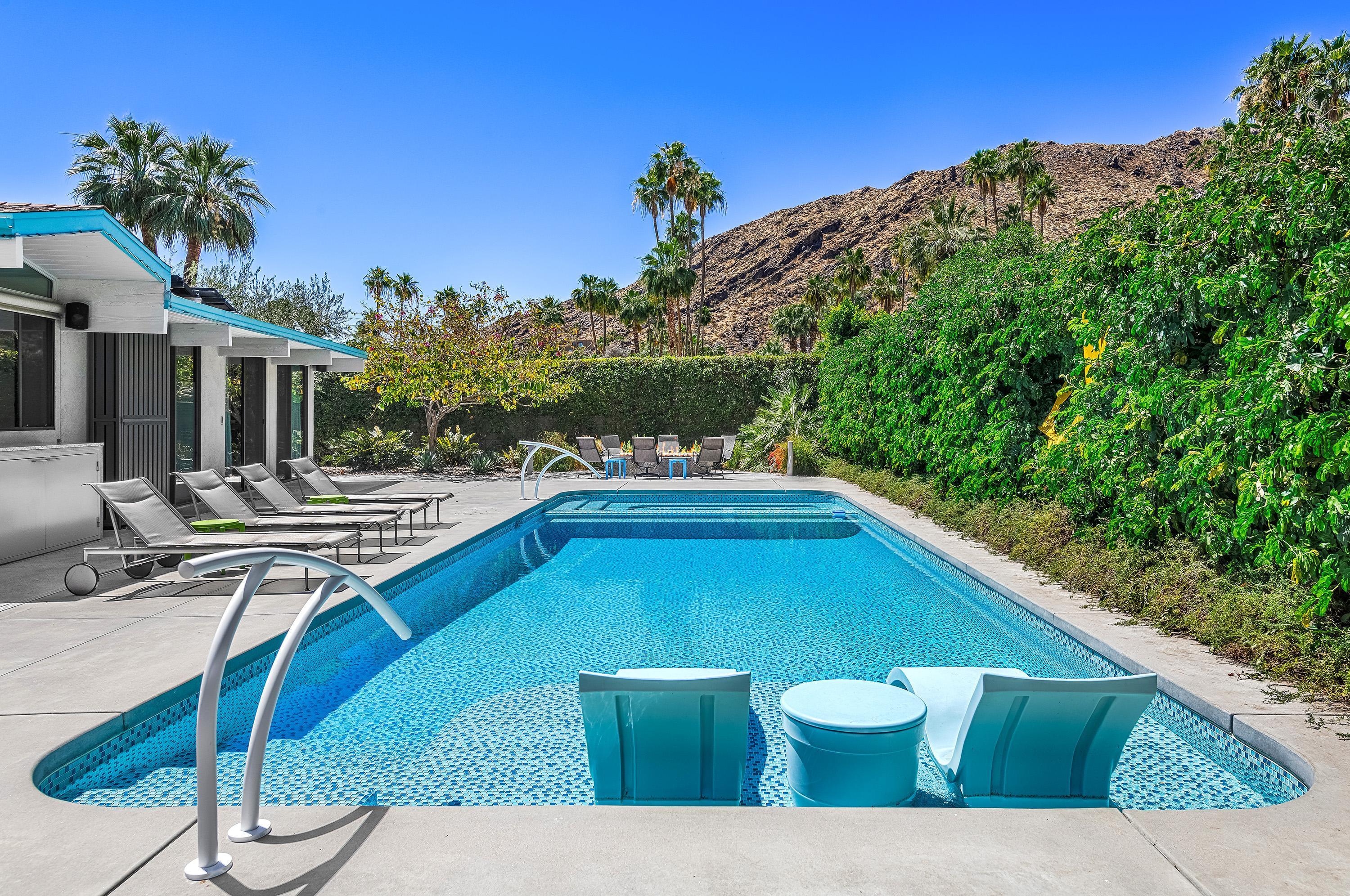 803 N Via Monte VISTA