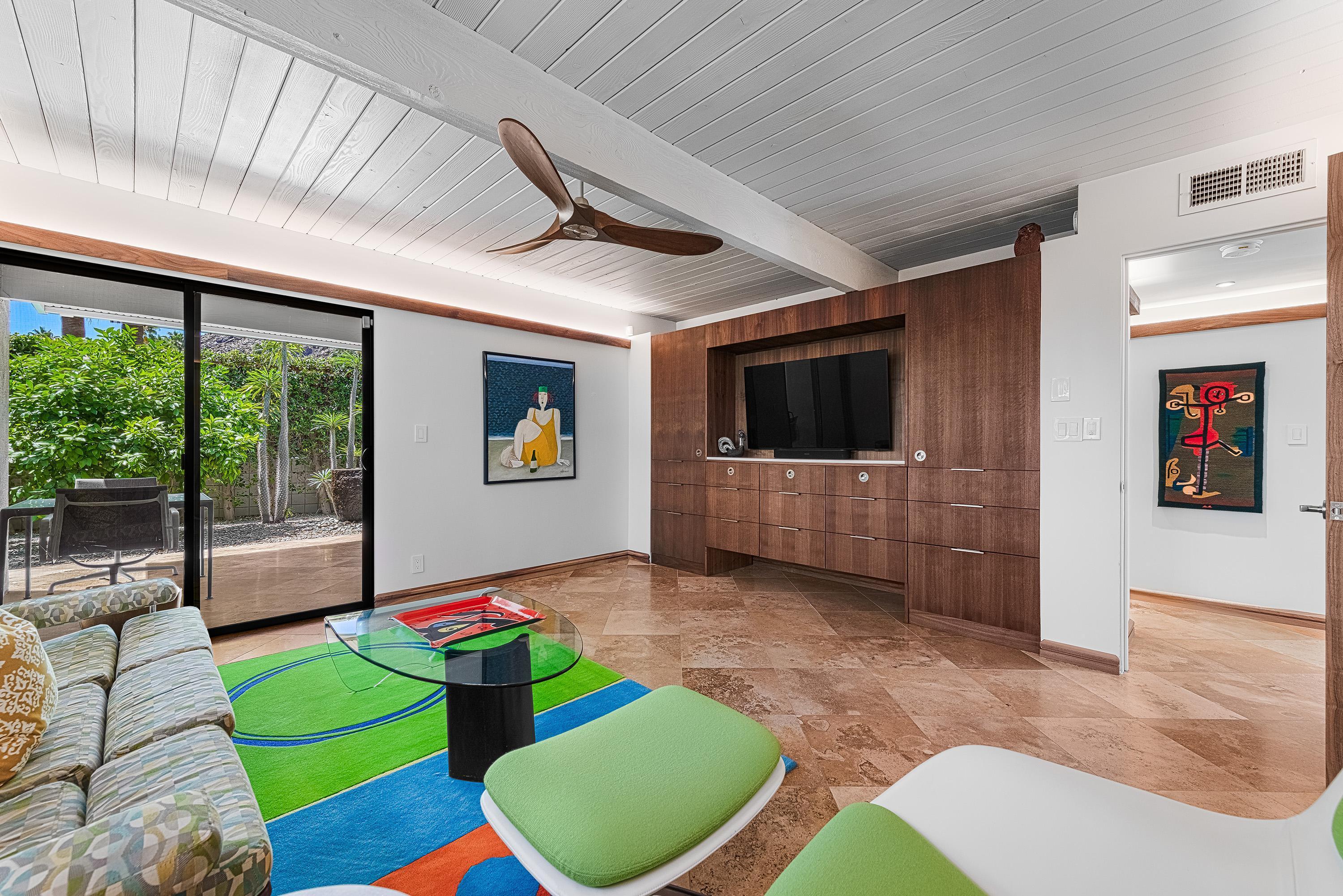 803 N Via Monte VISTA