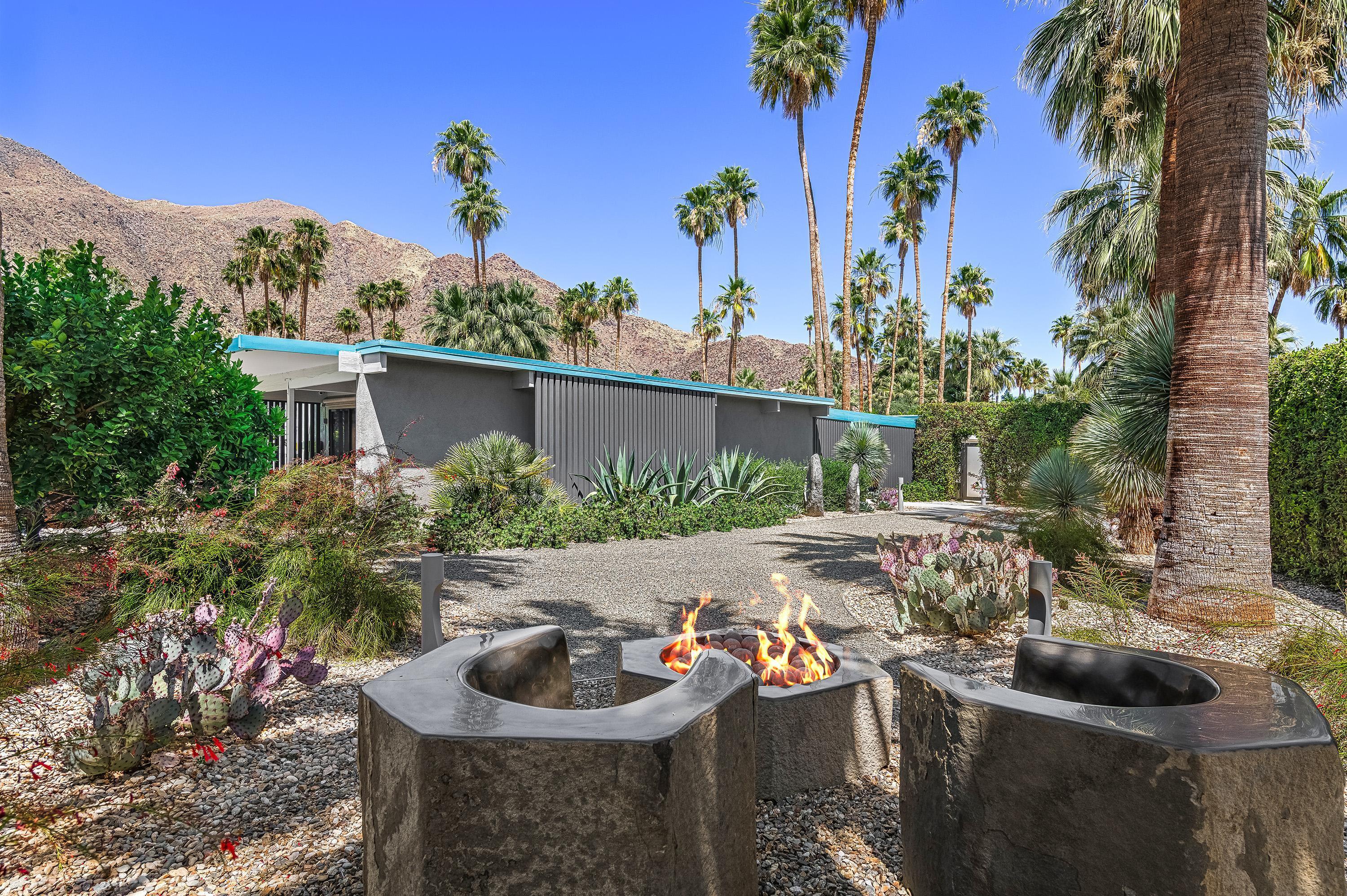 803 N Via Monte VISTA