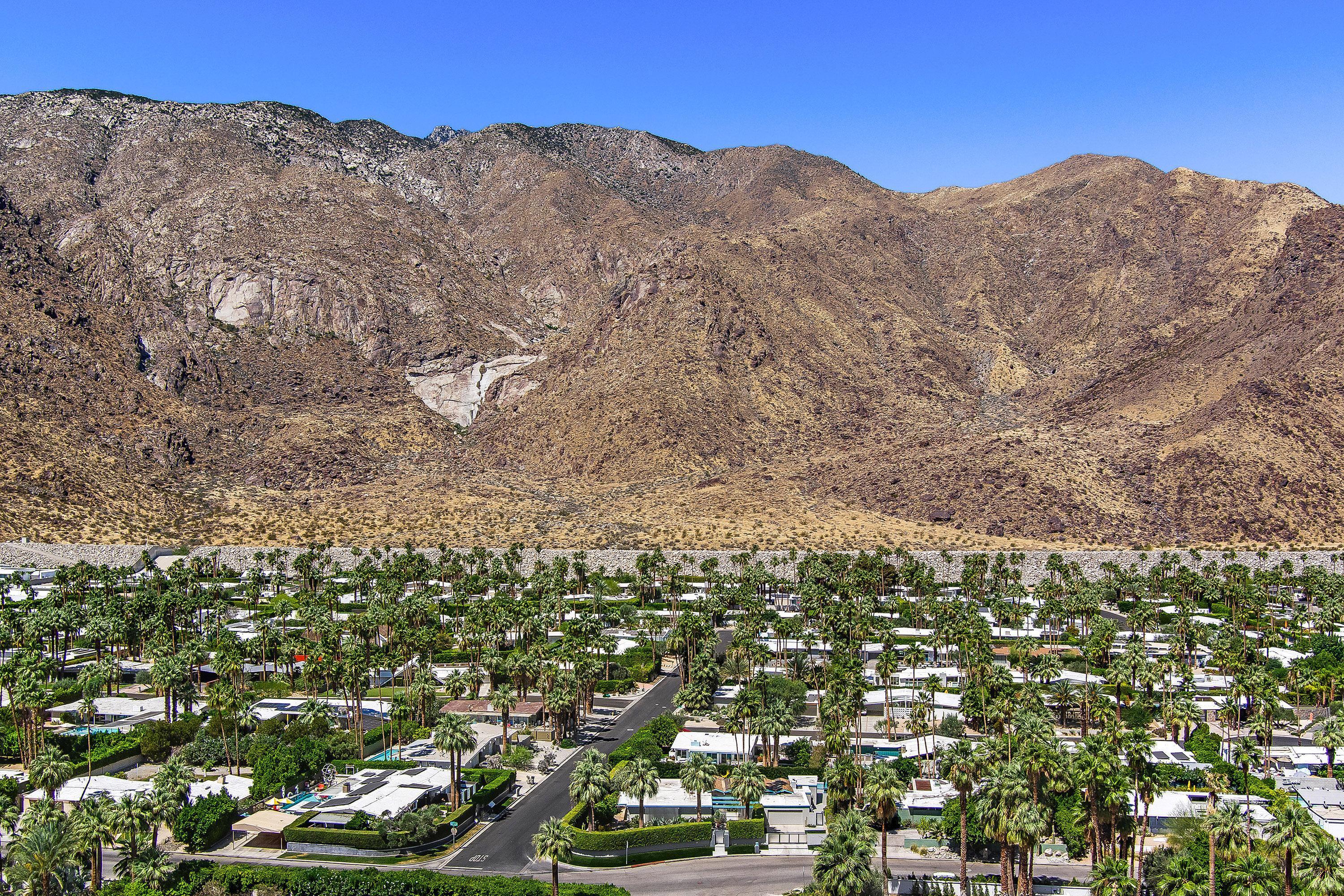 803 N Via Monte VISTA