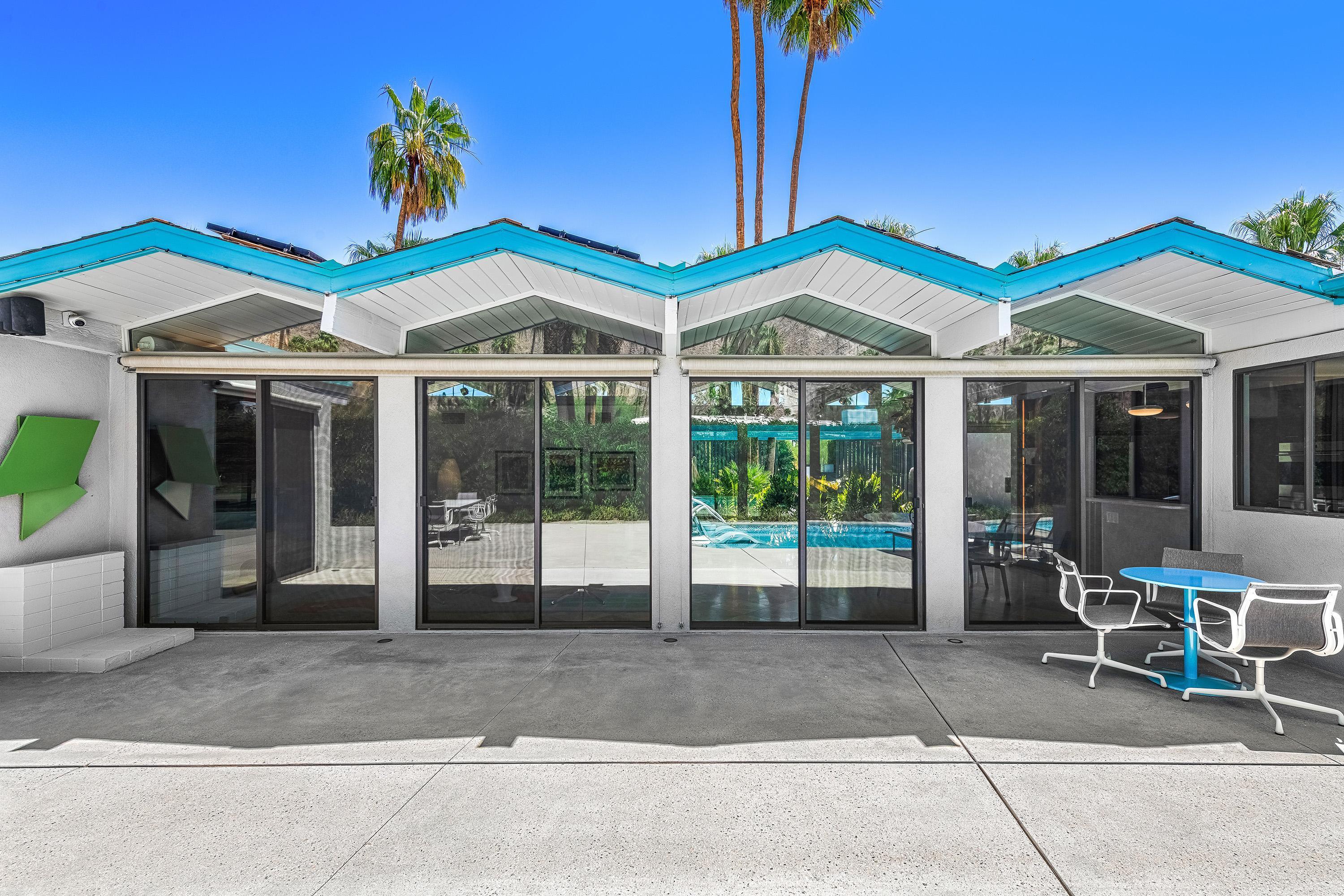 803 N Via Monte VISTA