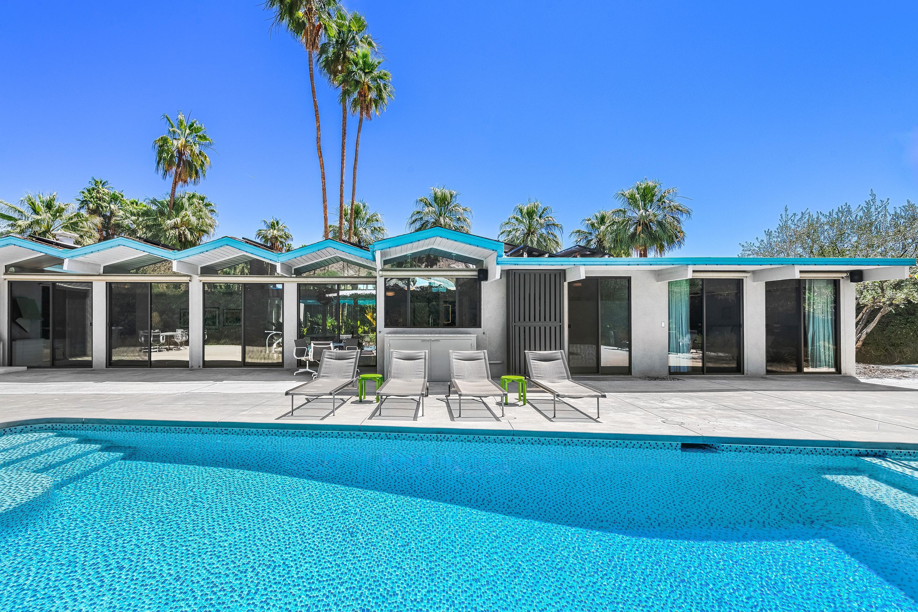 803 N Via Monte VISTA