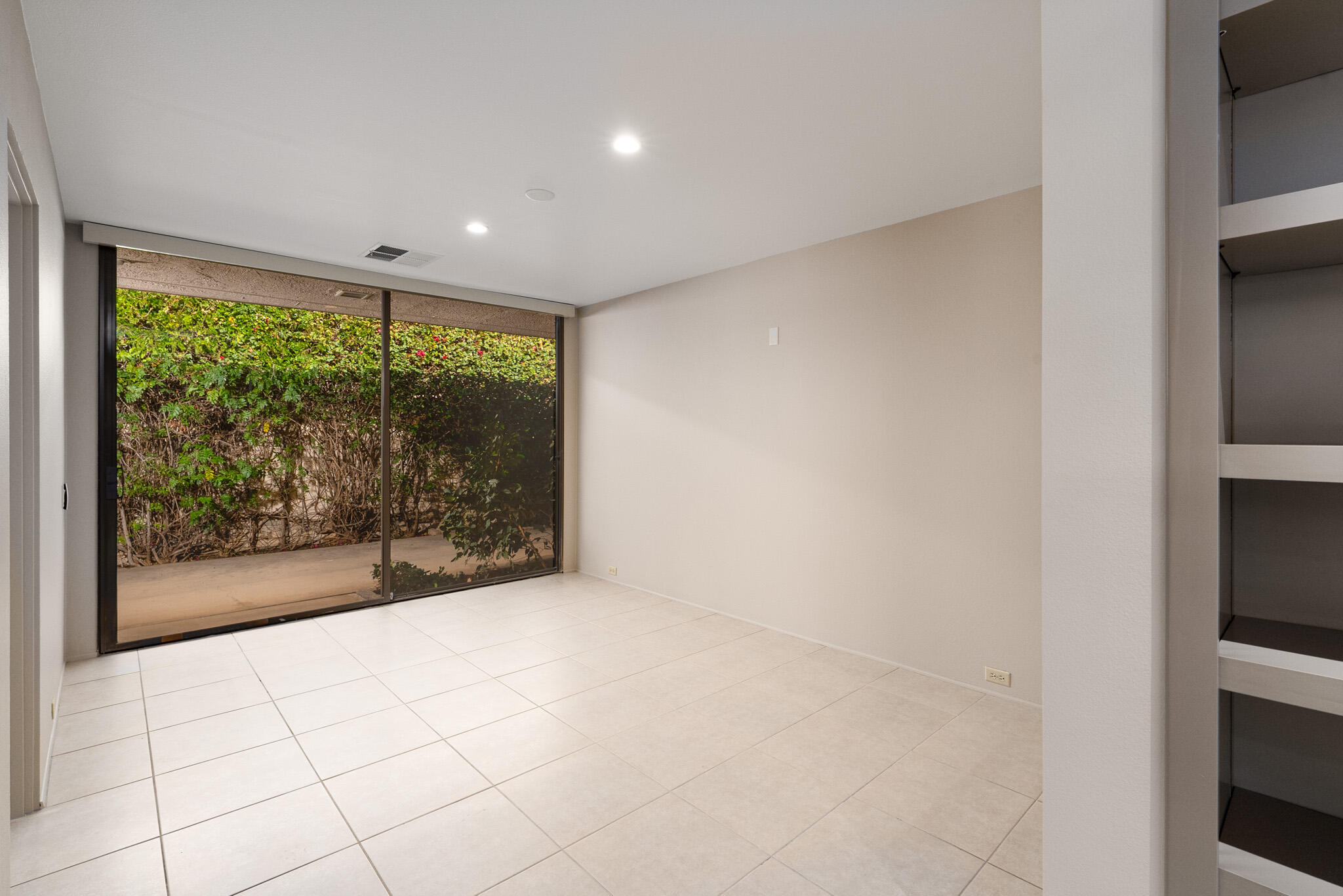 32 Cornell DR