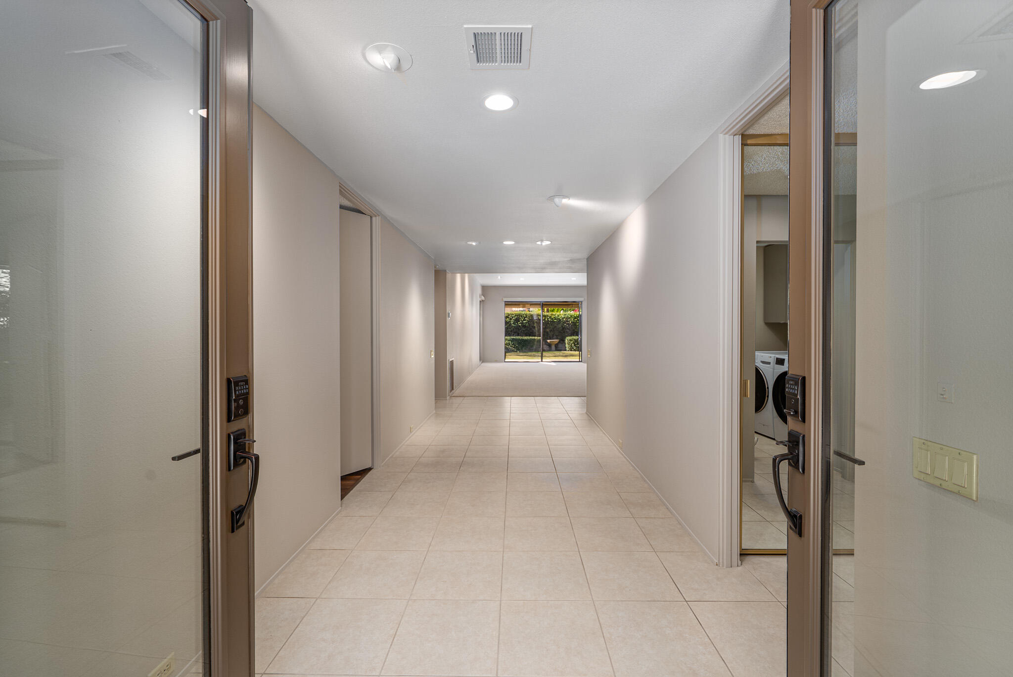 32 Cornell DR