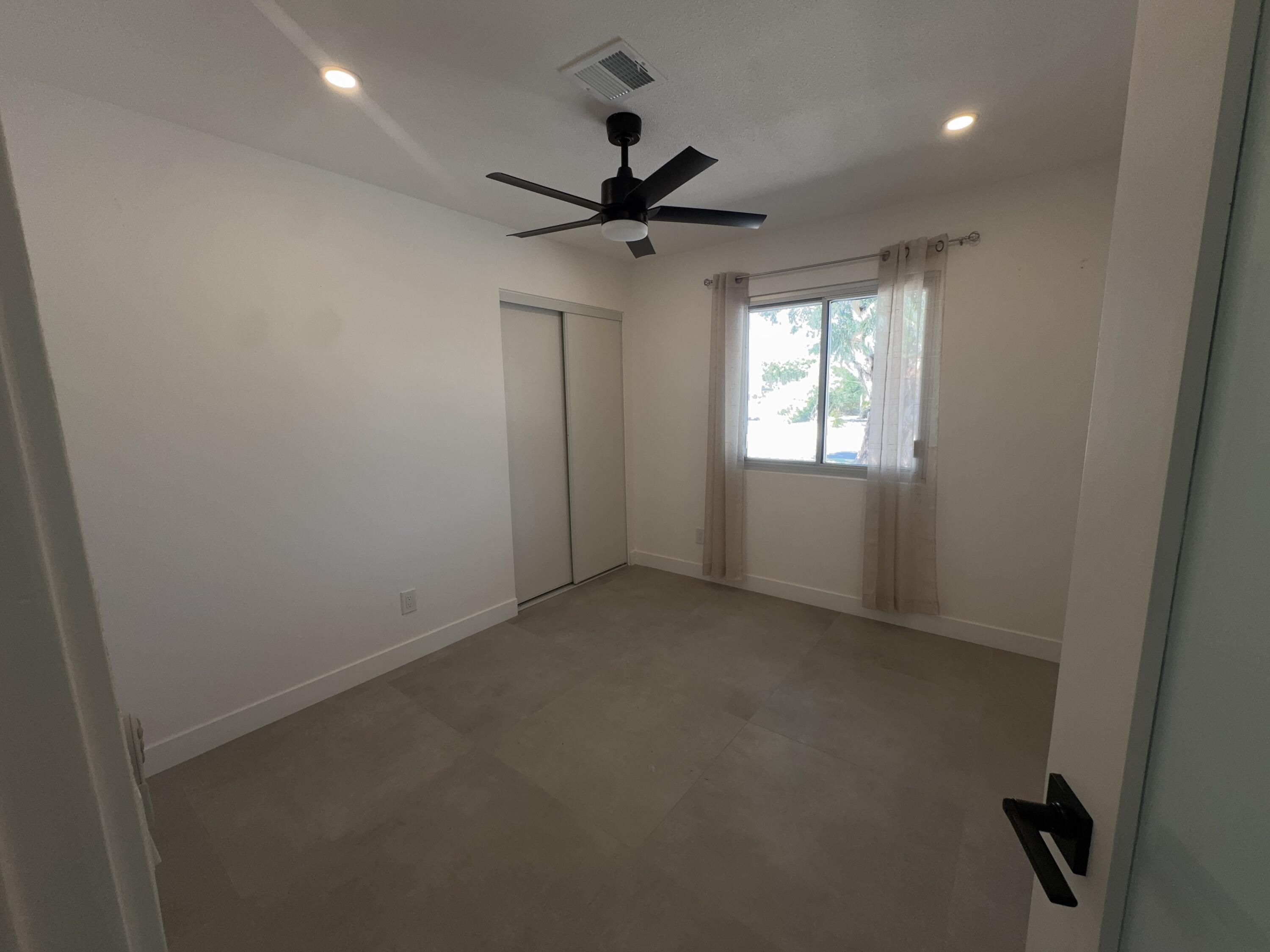 2175 N Sandra RD