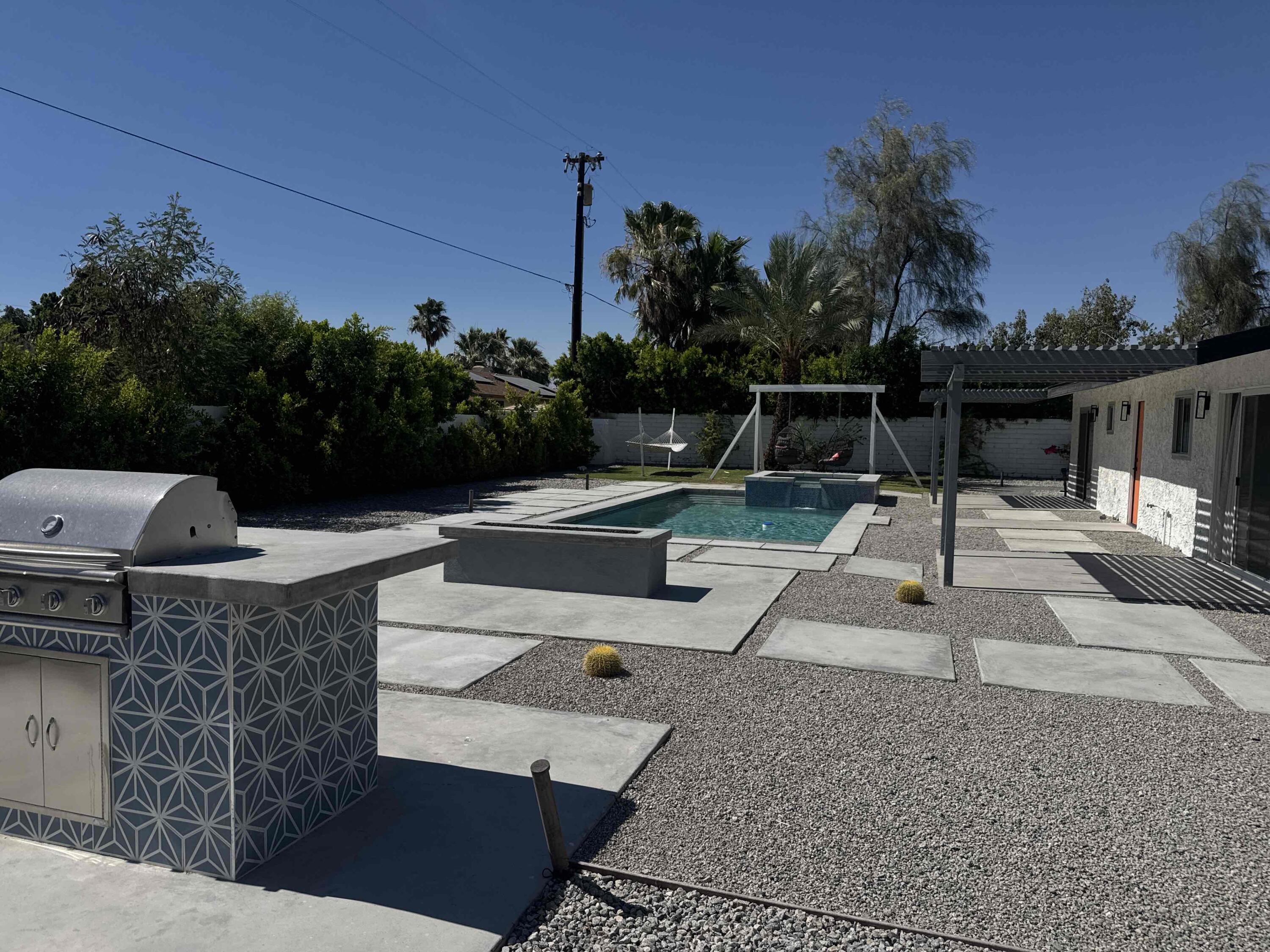 2175 N Sandra RD