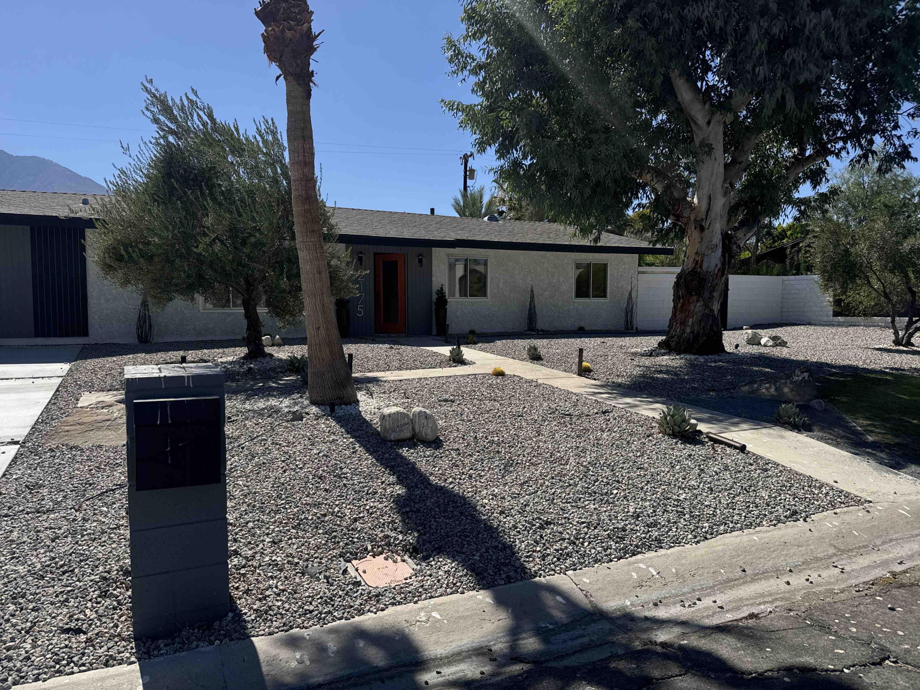 2175 N Sandra RD