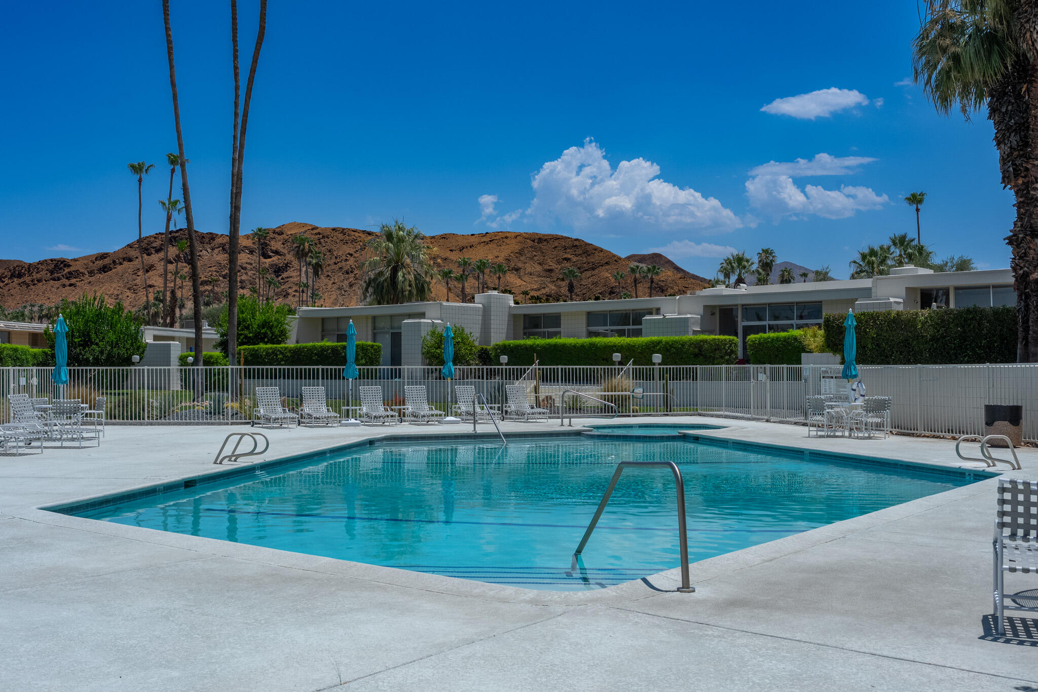 720 E La Verne WAY