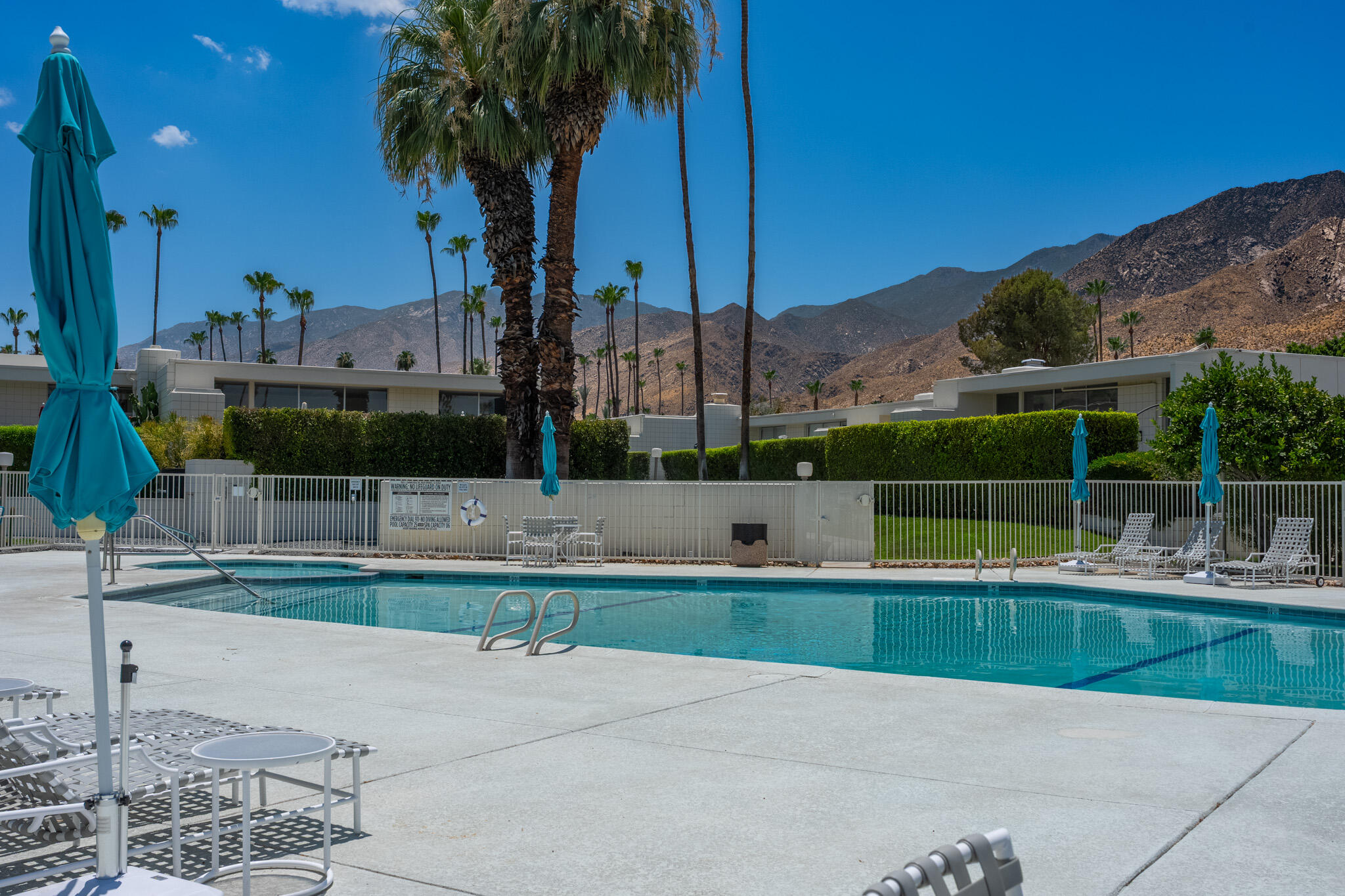 720 E La Verne WAY