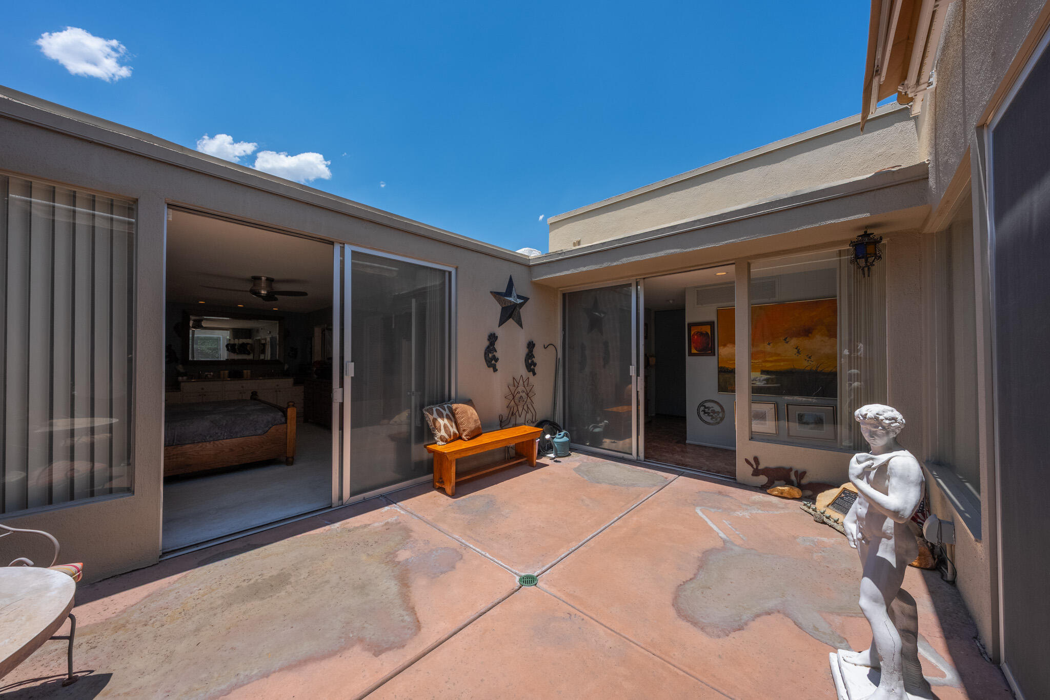 720 E La Verne WAY