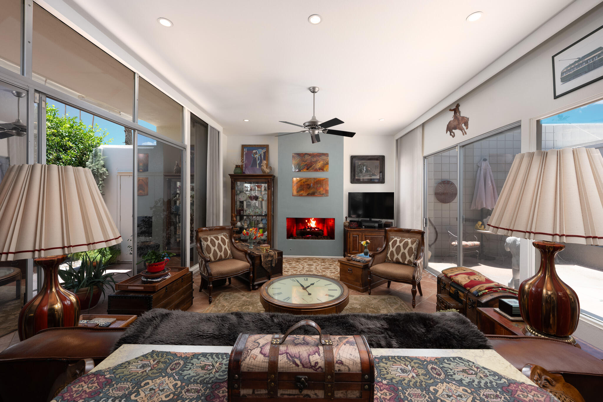 720 E La Verne WAY
