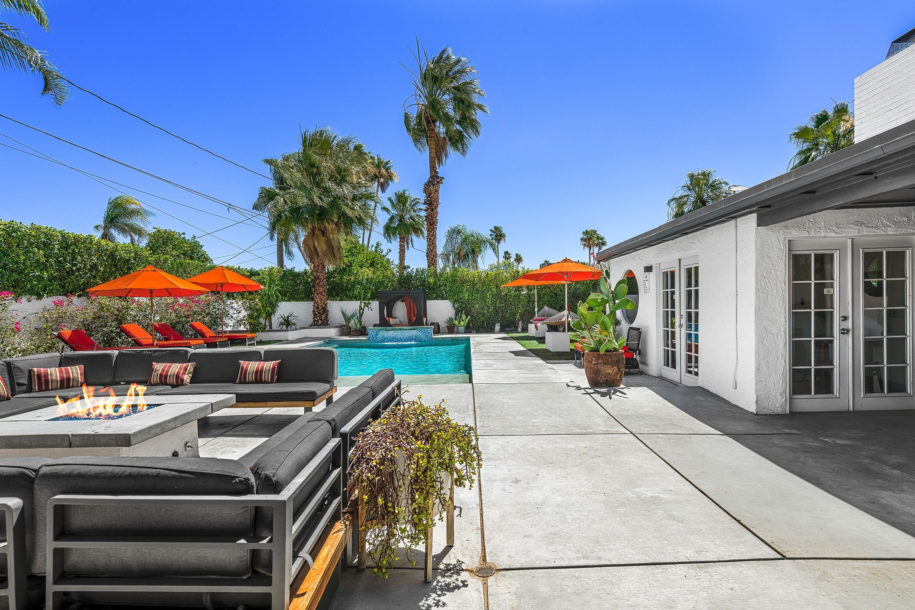 1620 E El Alameda