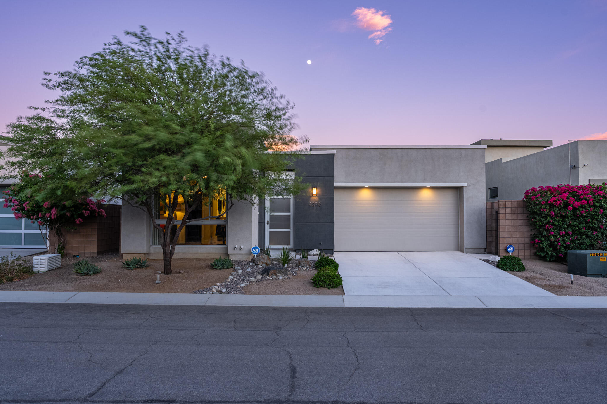 4270 Amber LN