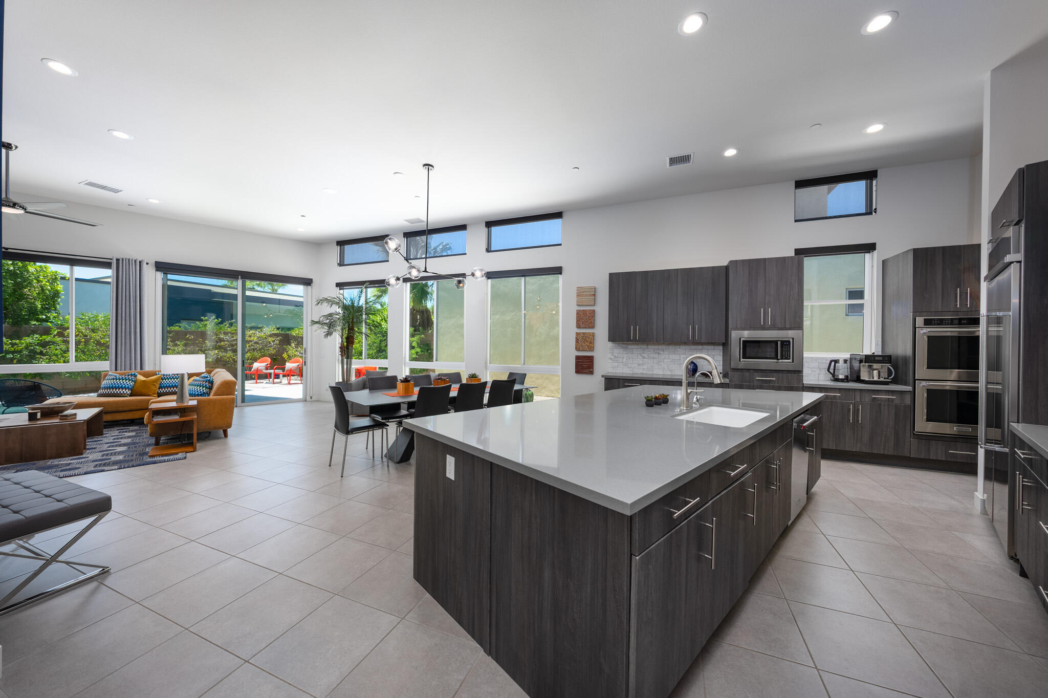 4270 Amber LN