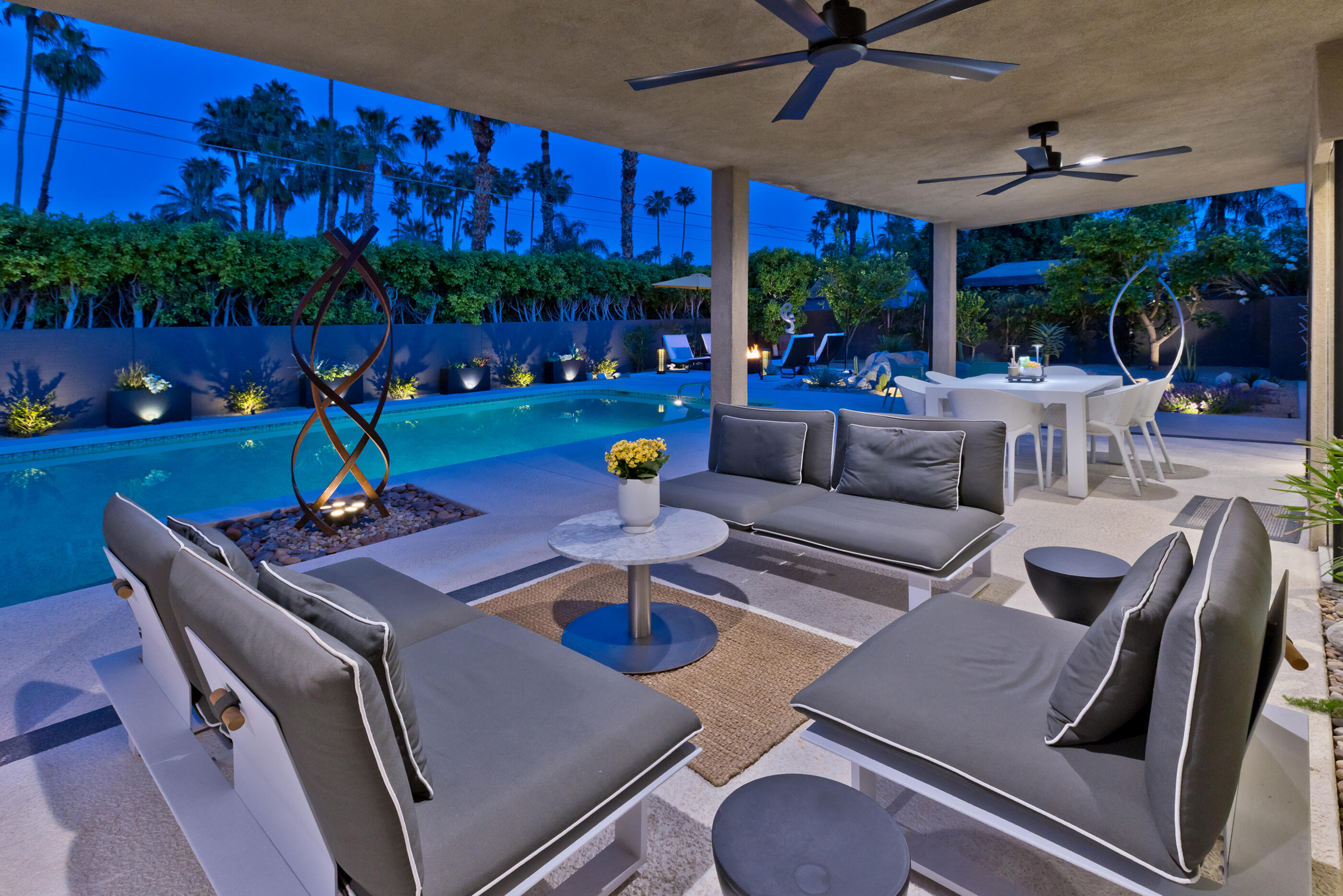 1060 S Paseo De Marcia