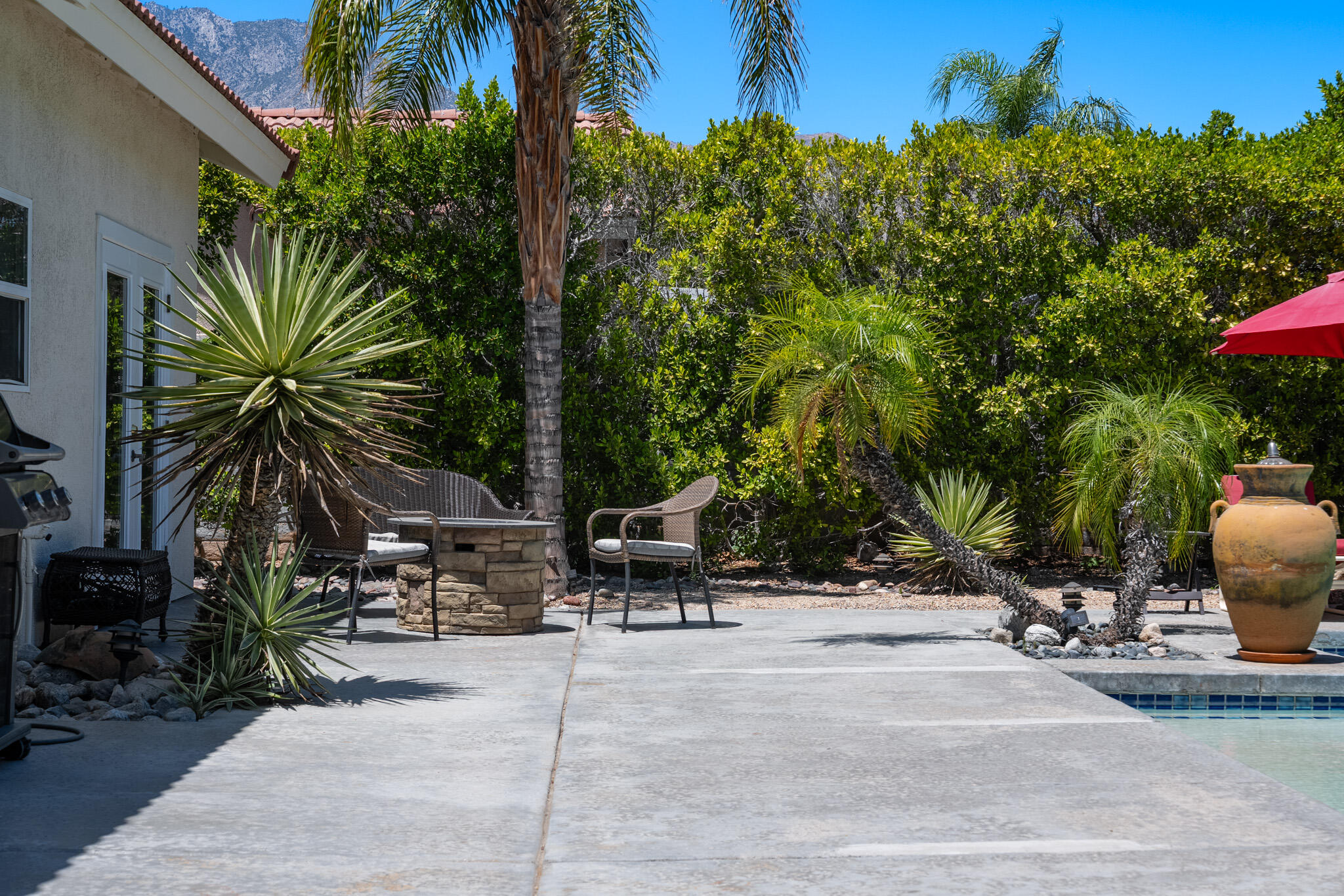 1598 Amelia WAY