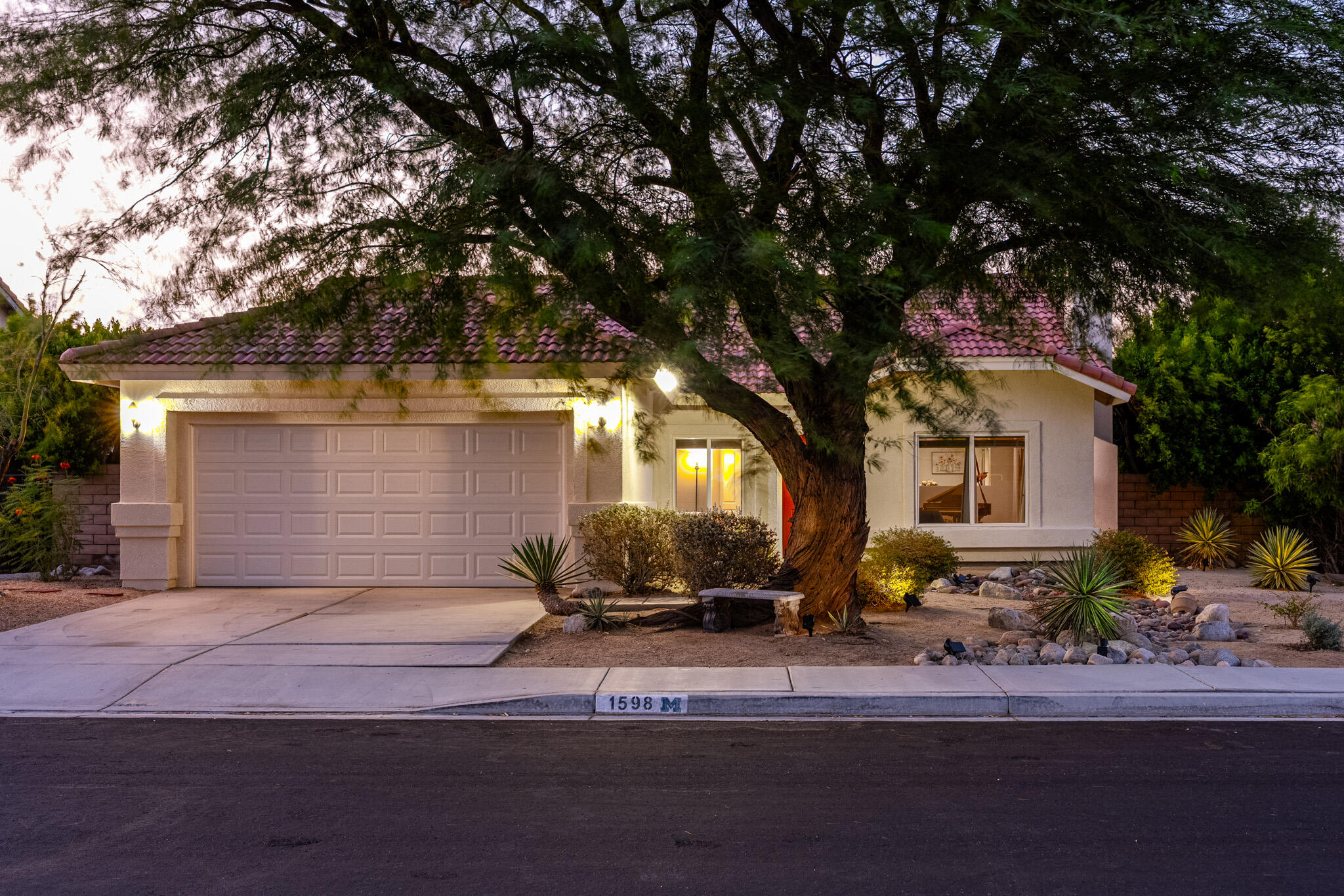 1598 Amelia WAY