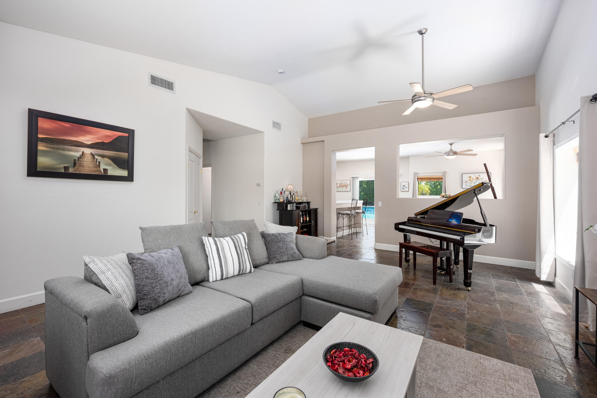 1598 Amelia WAY
