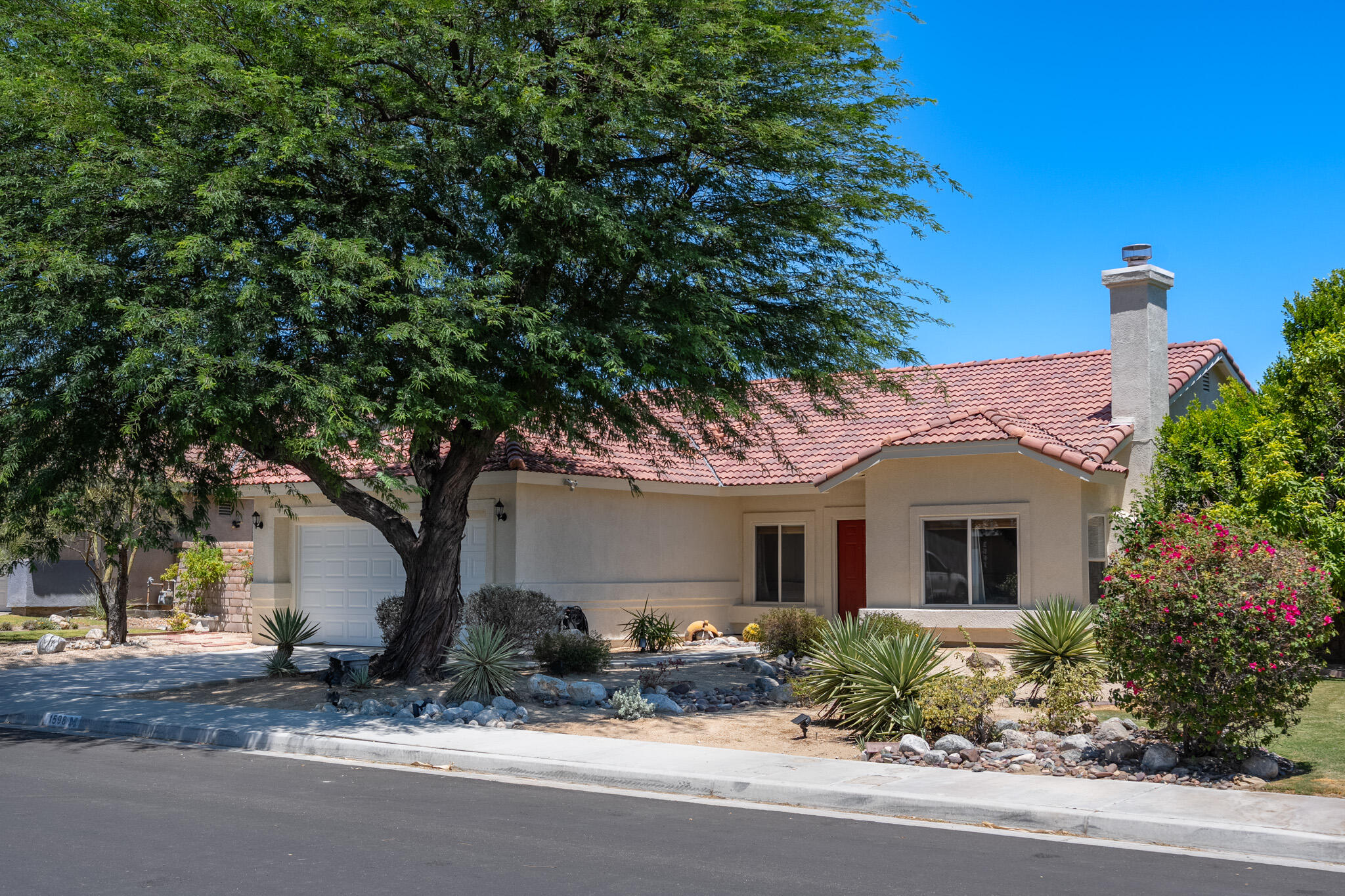 1598 Amelia WAY