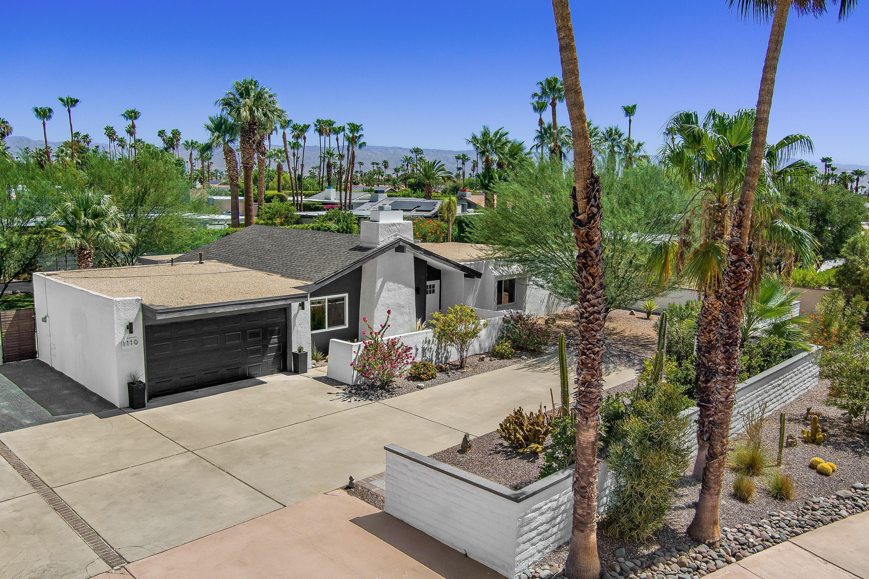 1110 E Vista Chino