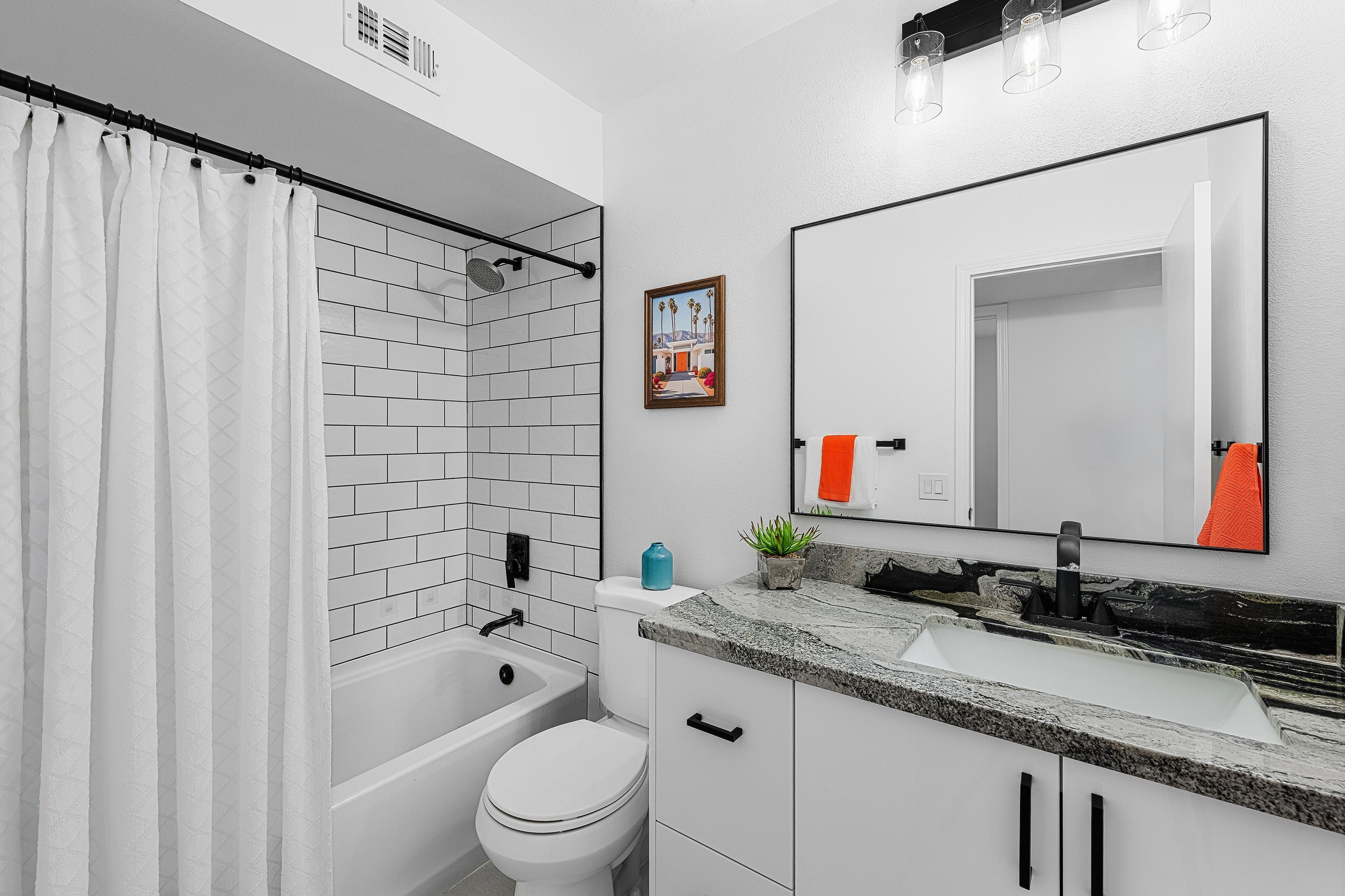 1110 E Vista Chino