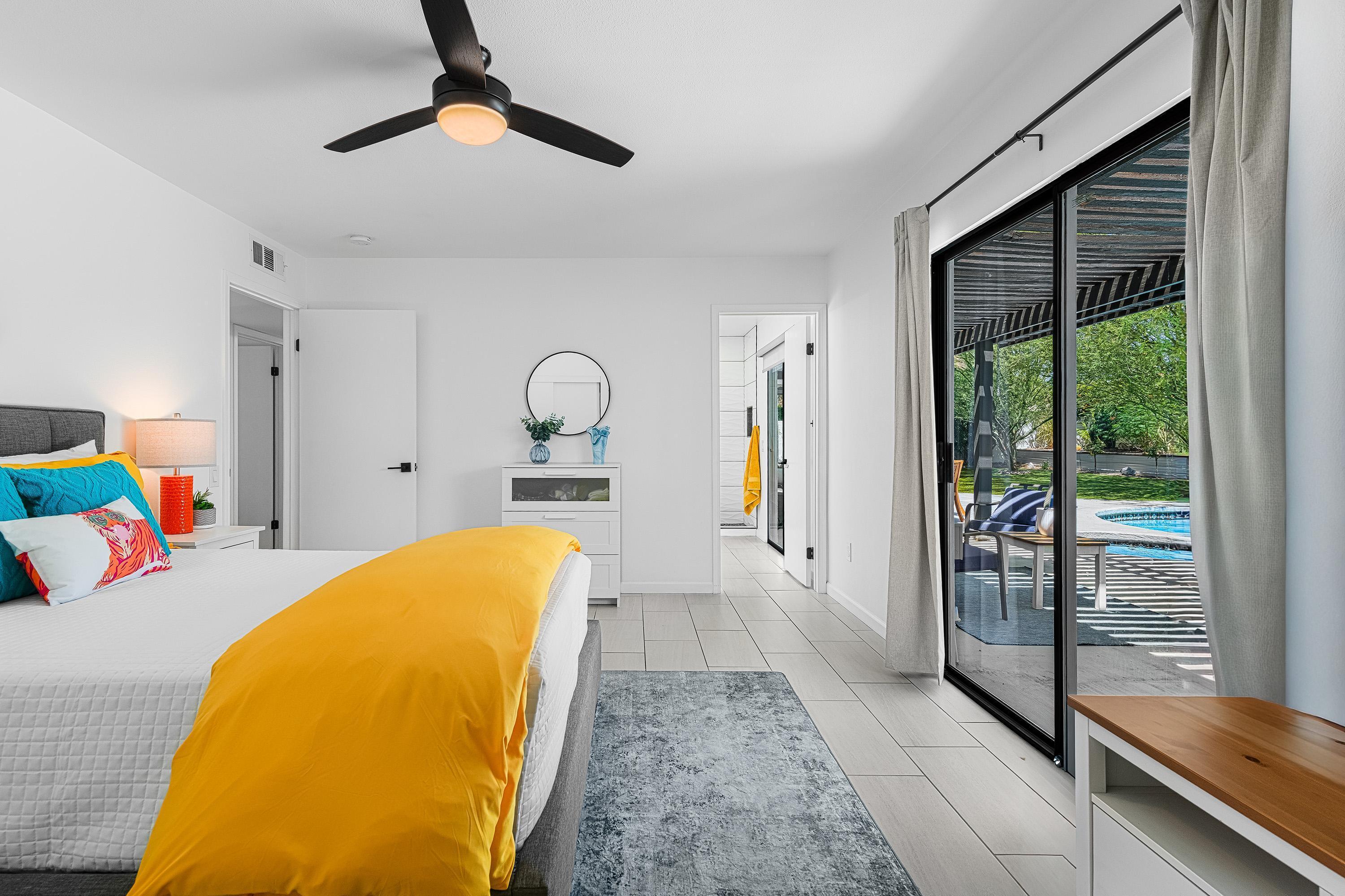 1110 E Vista Chino