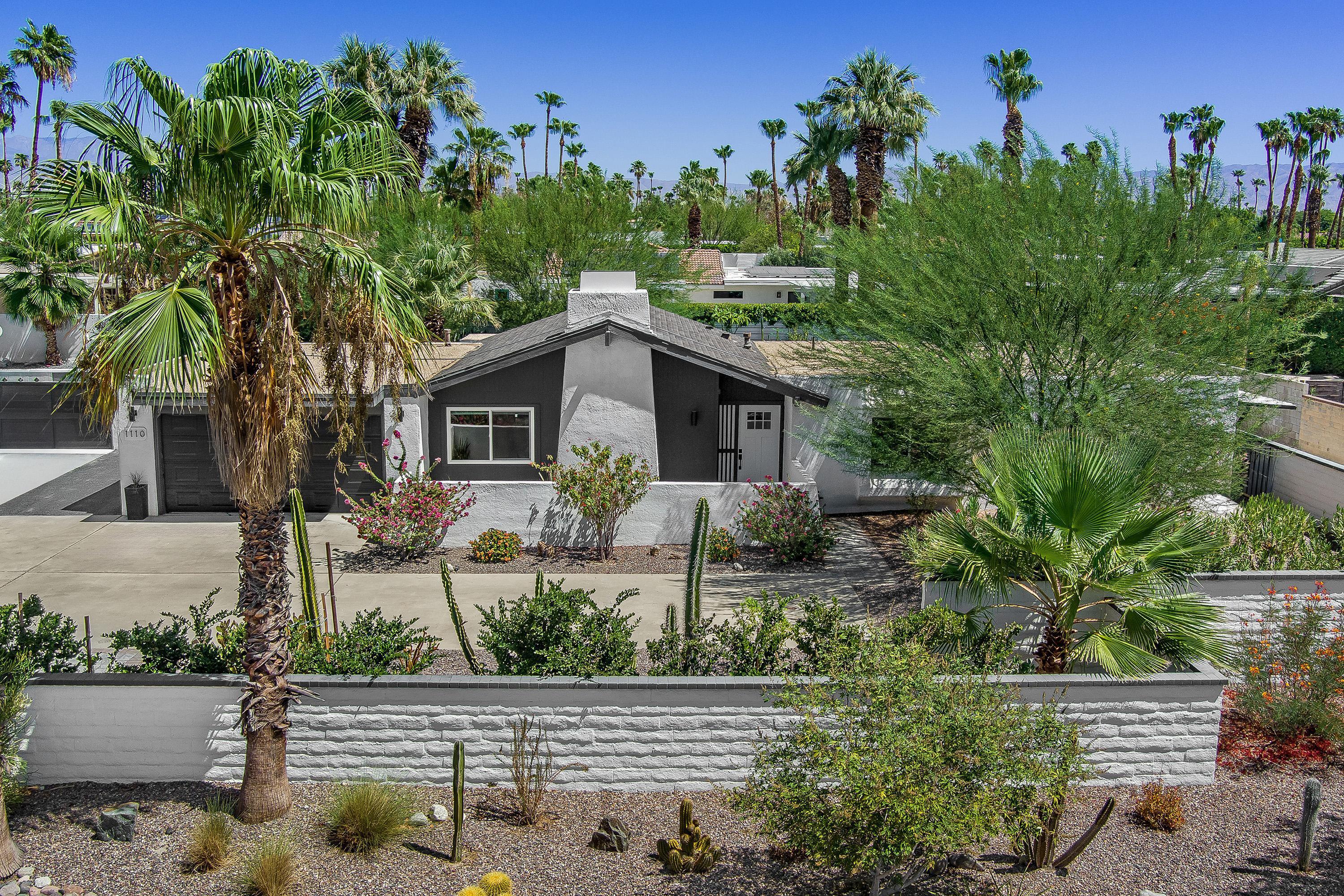 1110 E Vista Chino