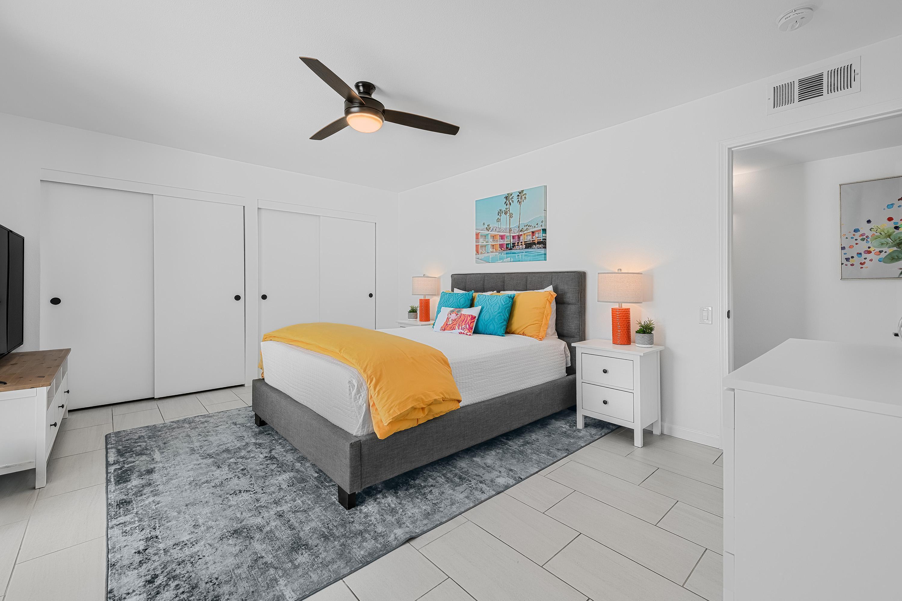 1110 E Vista Chino