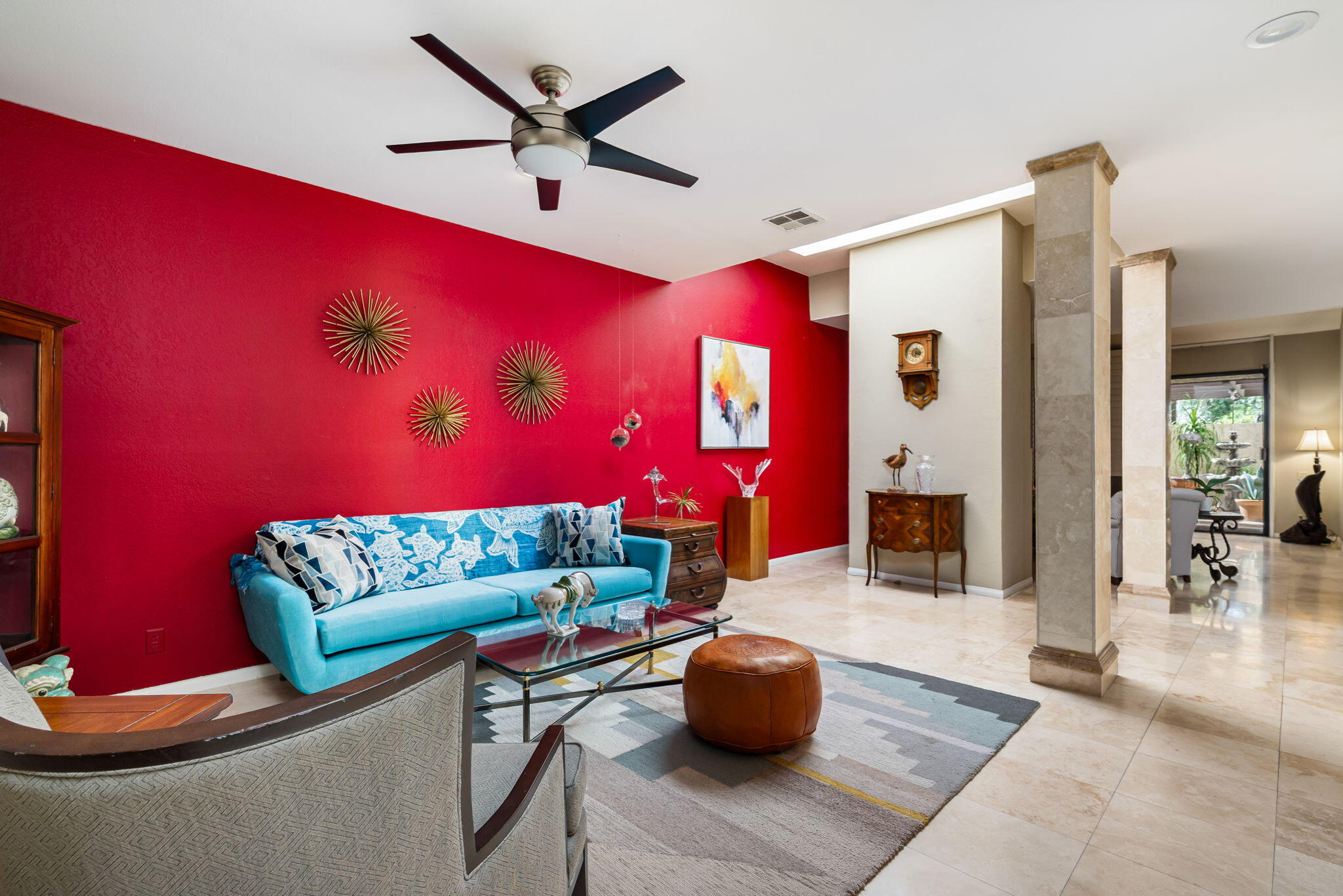 200 N Hermosa DR