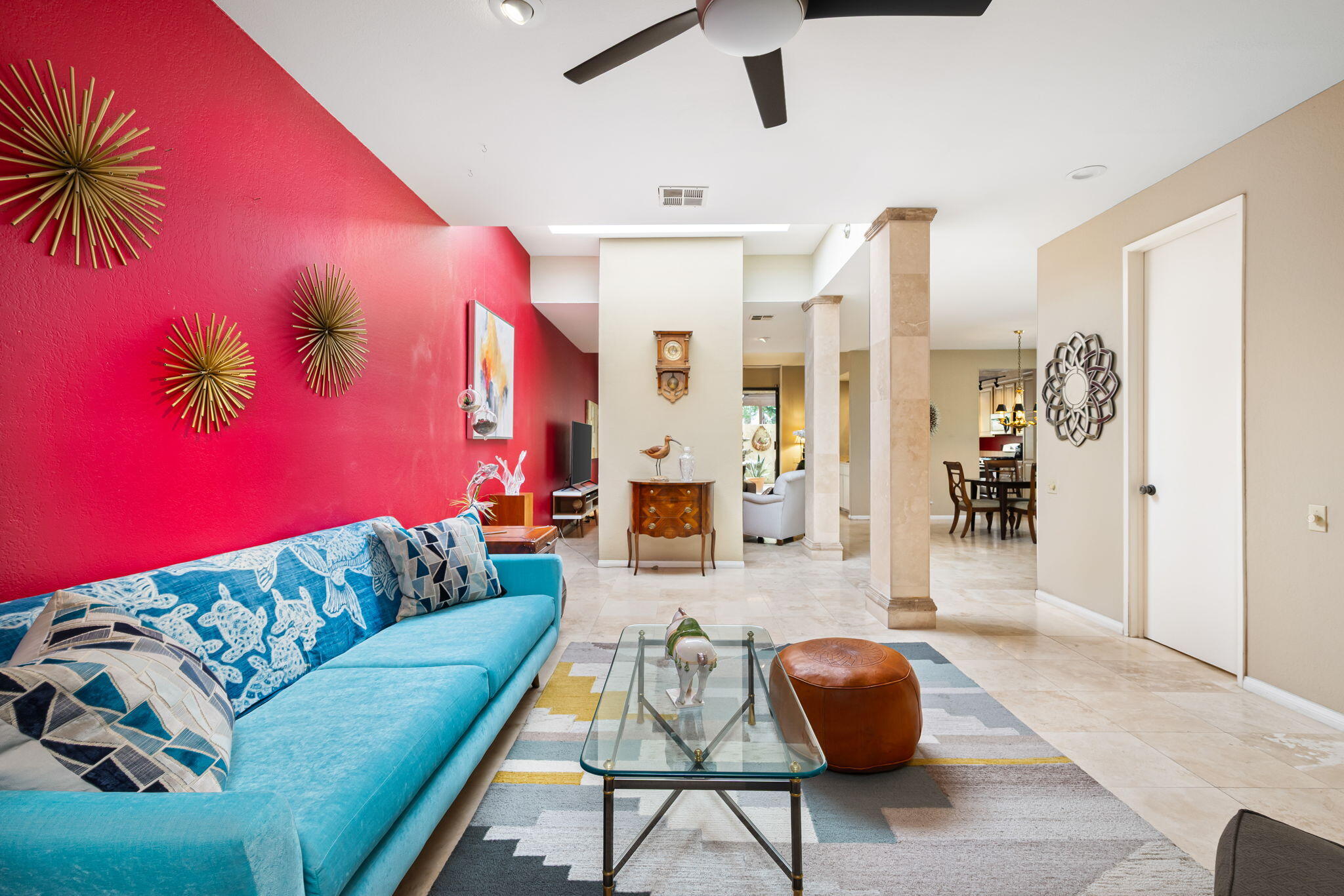 200 N Hermosa DR