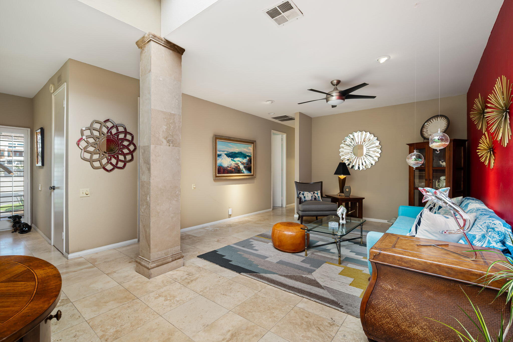 200 N Hermosa DR