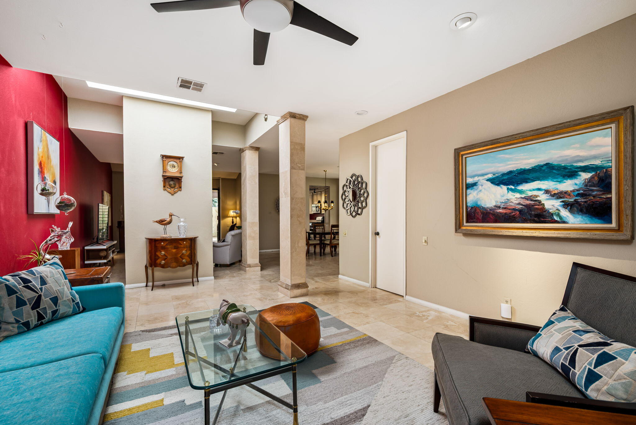 200 N Hermosa DR